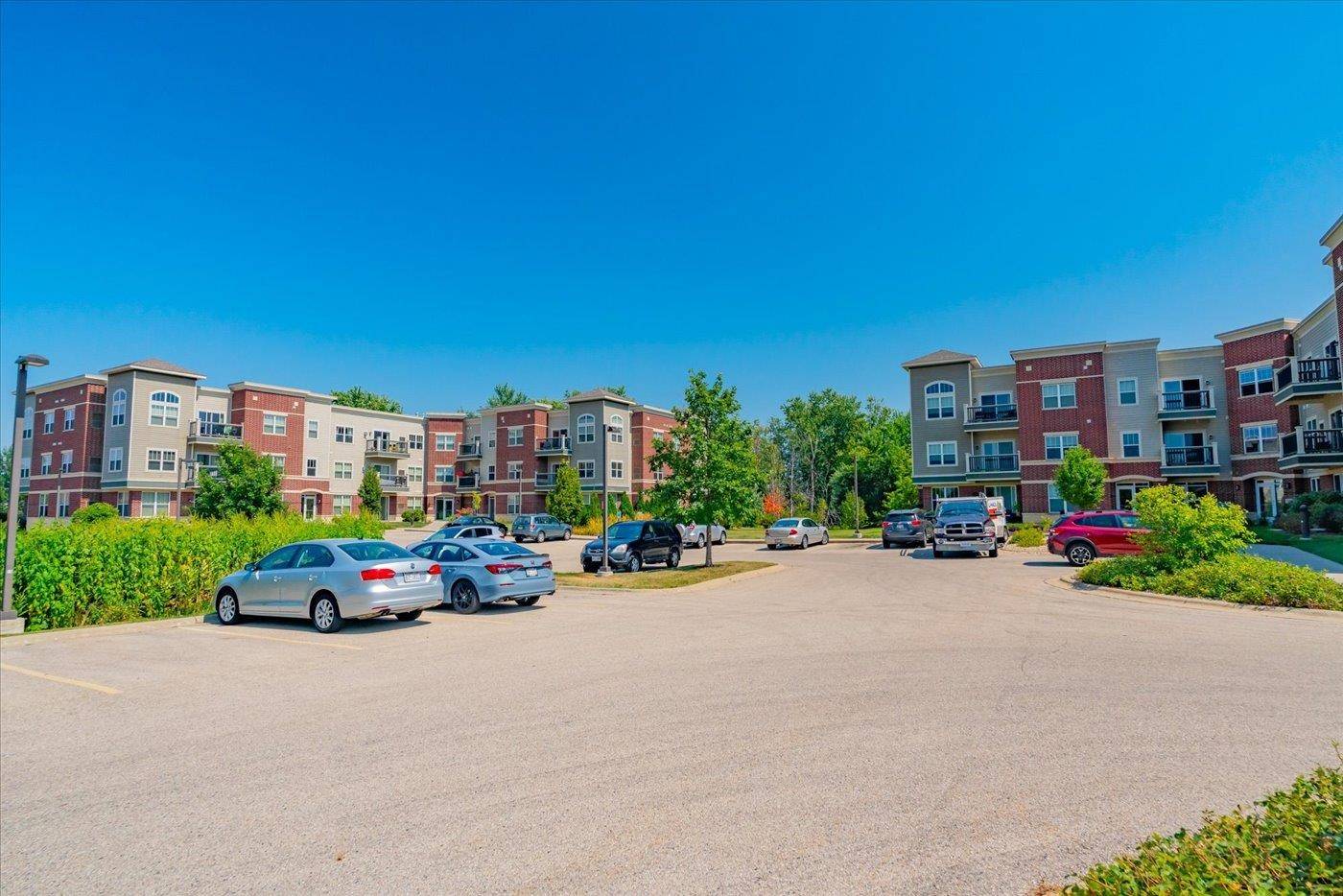 Fitchburg, WI 53711,5192 Sassafras Drive #307