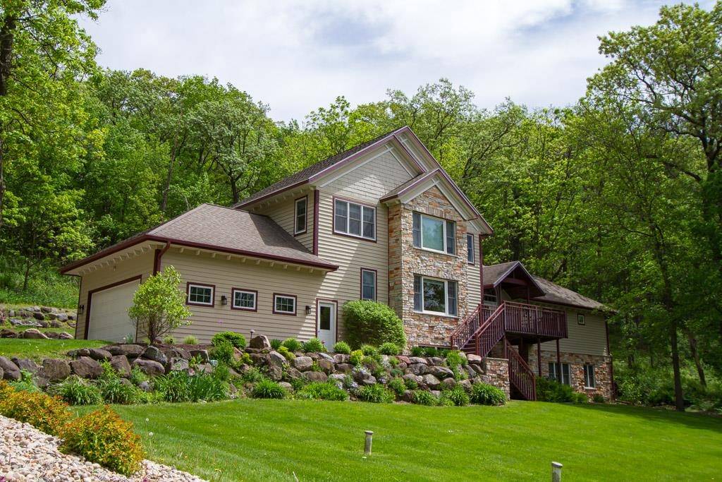 Cross Plains, WI 53528,4494 Oak Valley Road