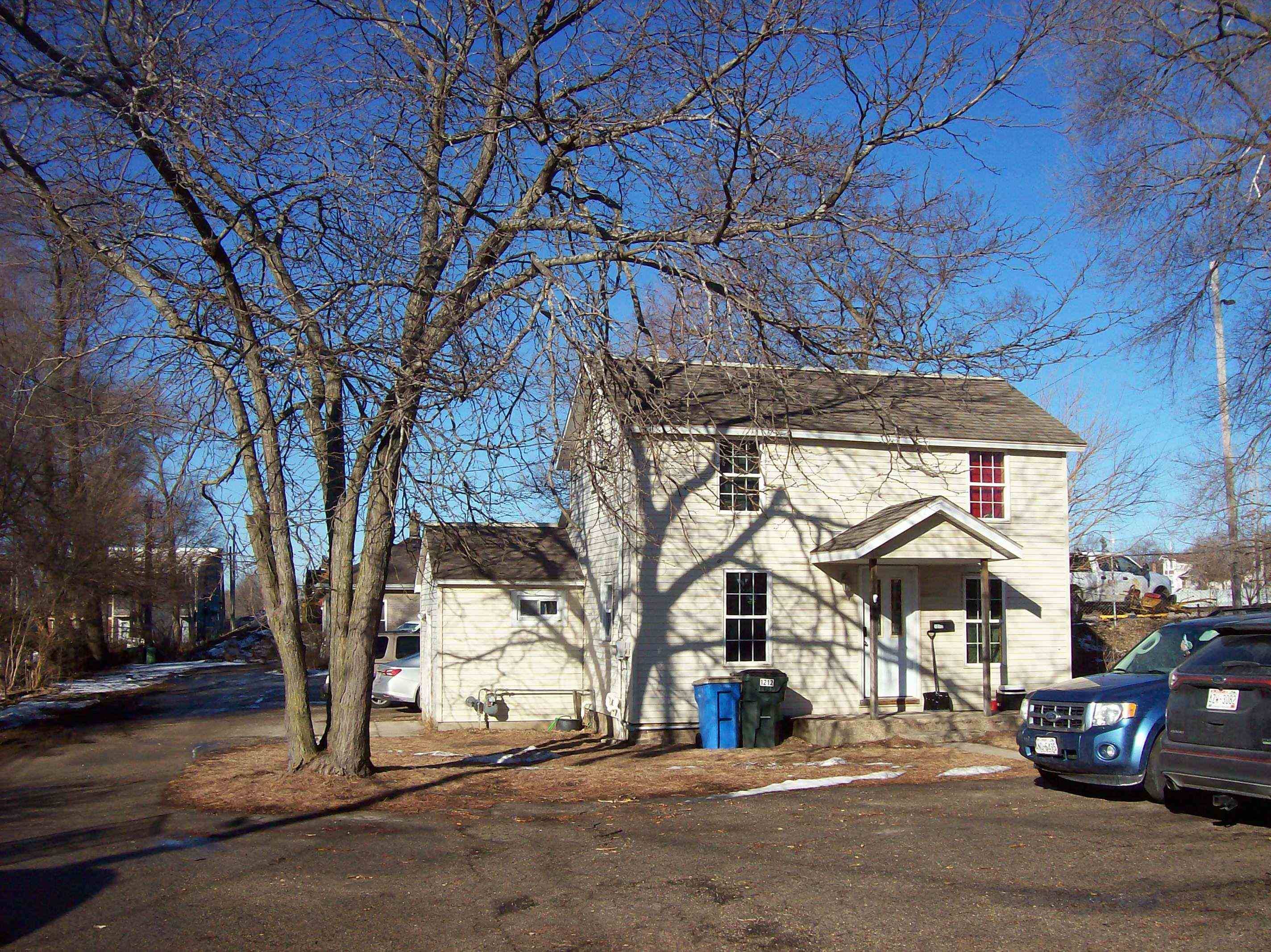Portage, WI 53901,1212 MacFarlane Road