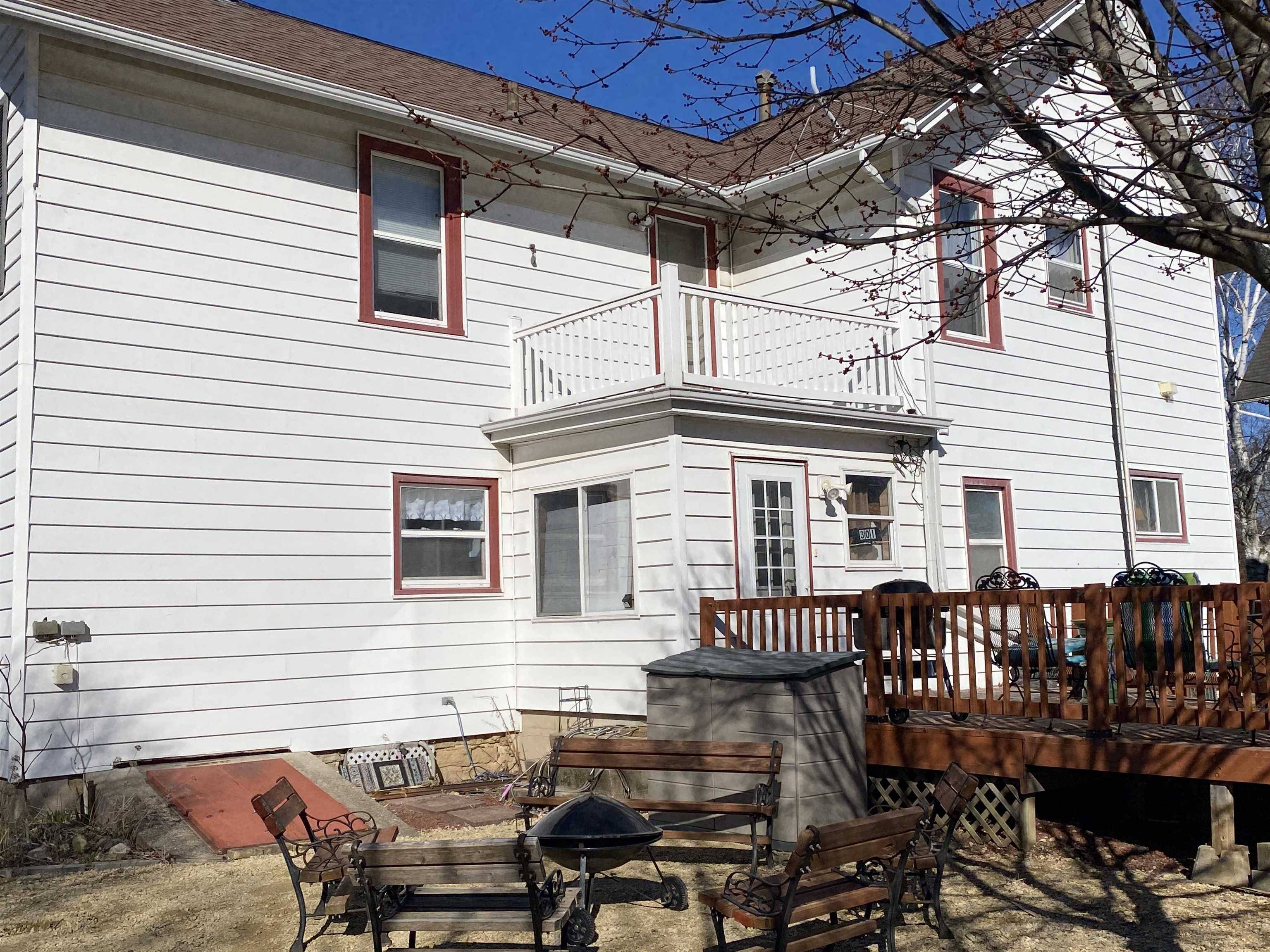 Cambridge, WI 53523,301-303 E Main Street