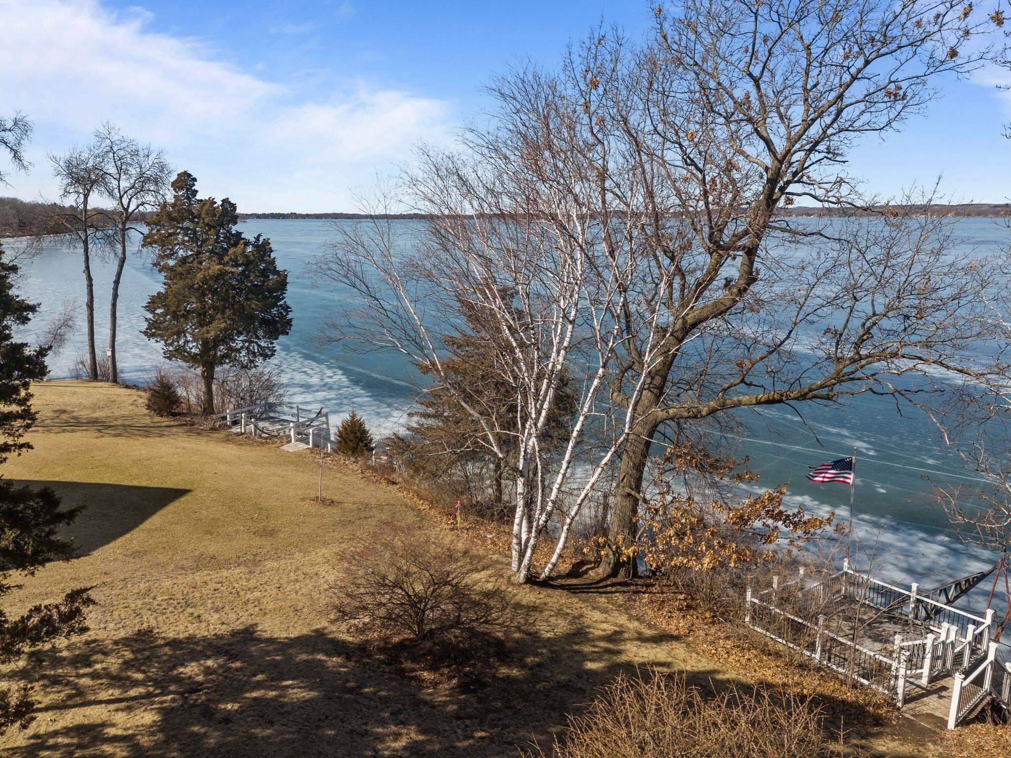 Green Lake, WI 54941,W2632 Oakwood Beach Road
