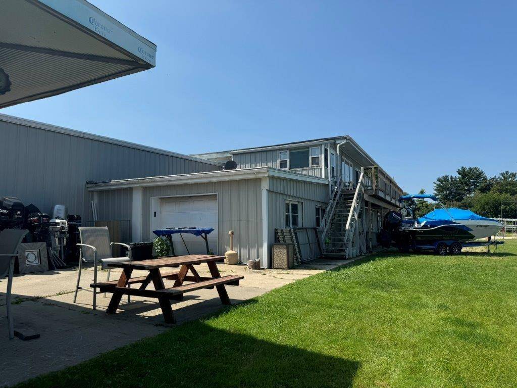 Milton, WI 53563-9621,807 E Harbor Road