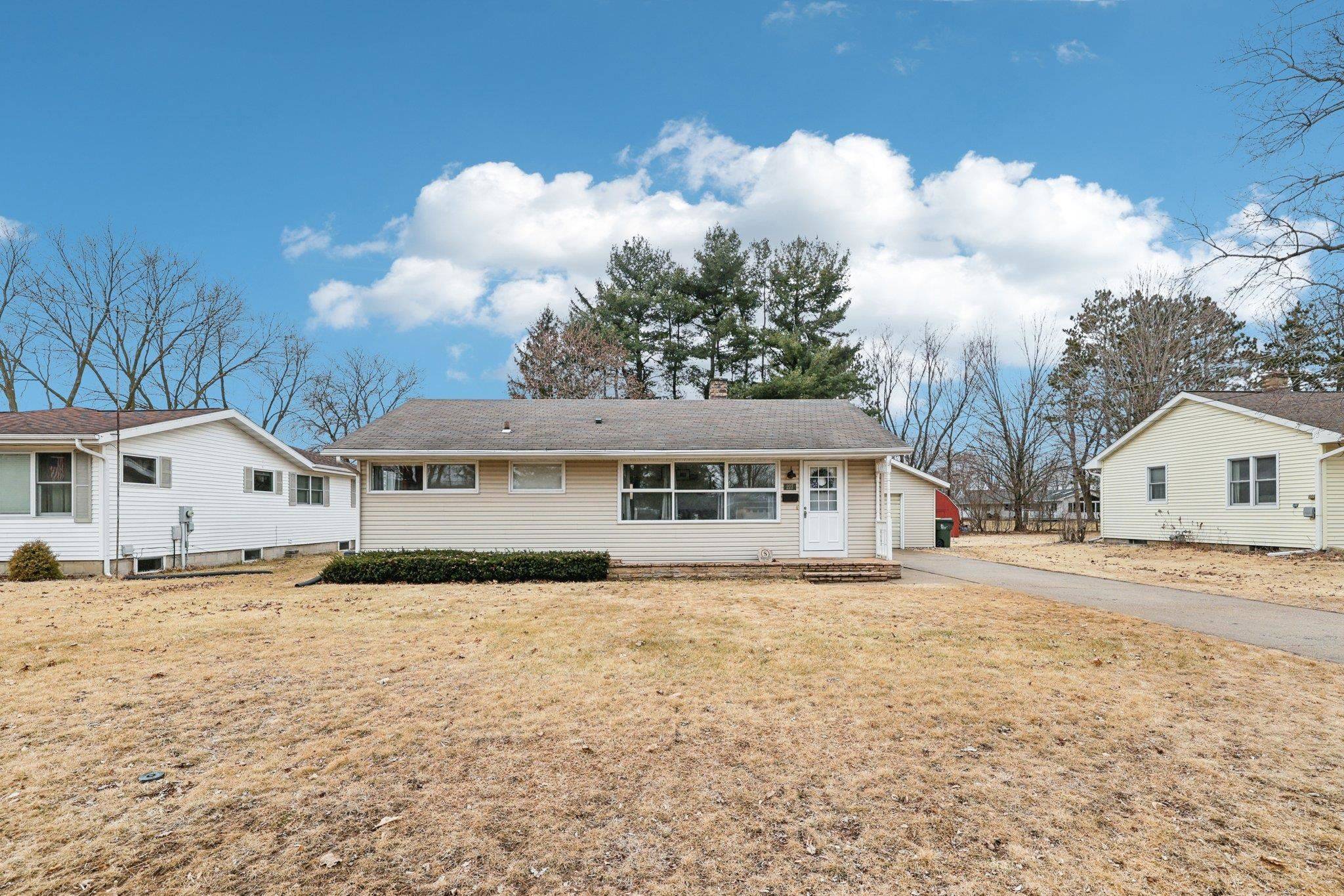 Prairie Du Sac, WI 53578,217 7th Street