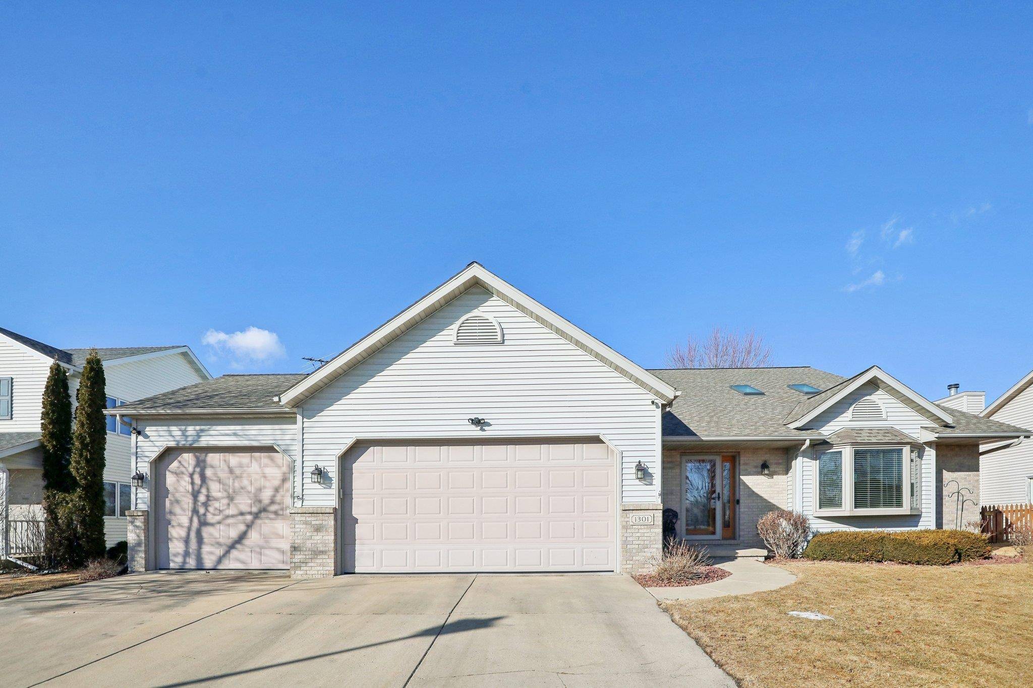 Waunakee, WI 53597,1301 Greenbrier Drive