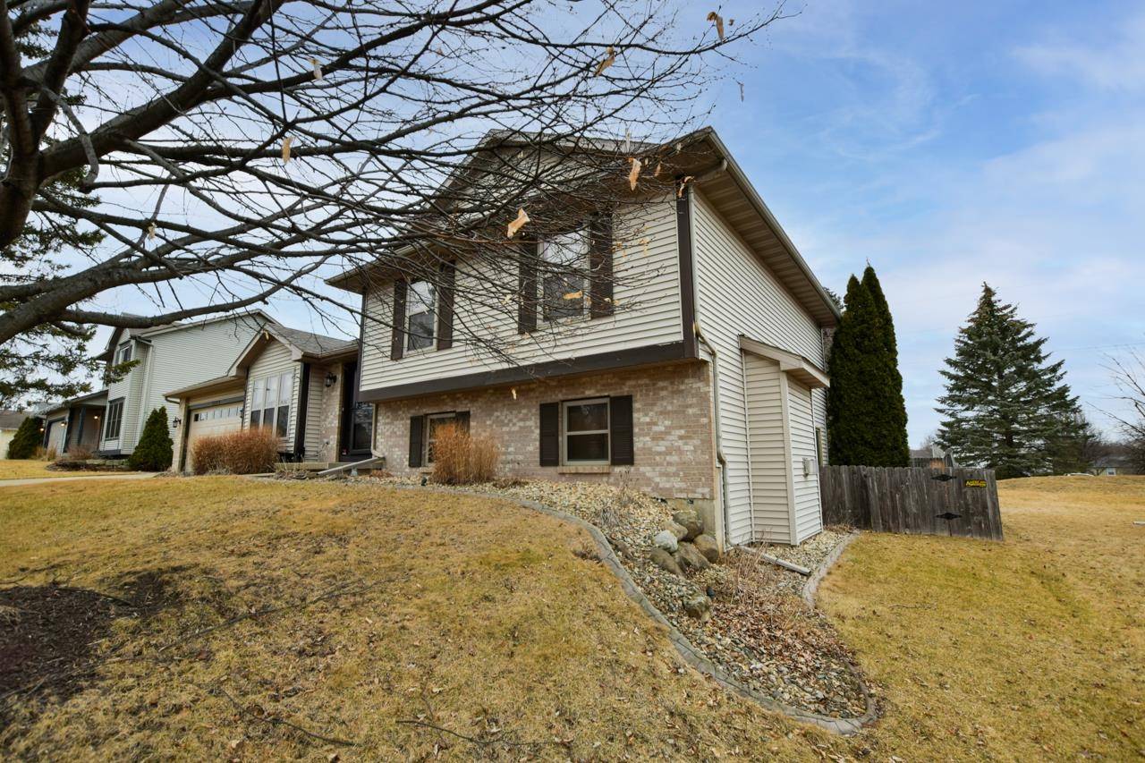 Madison, WI 53719,7122 Timberwood Drive
