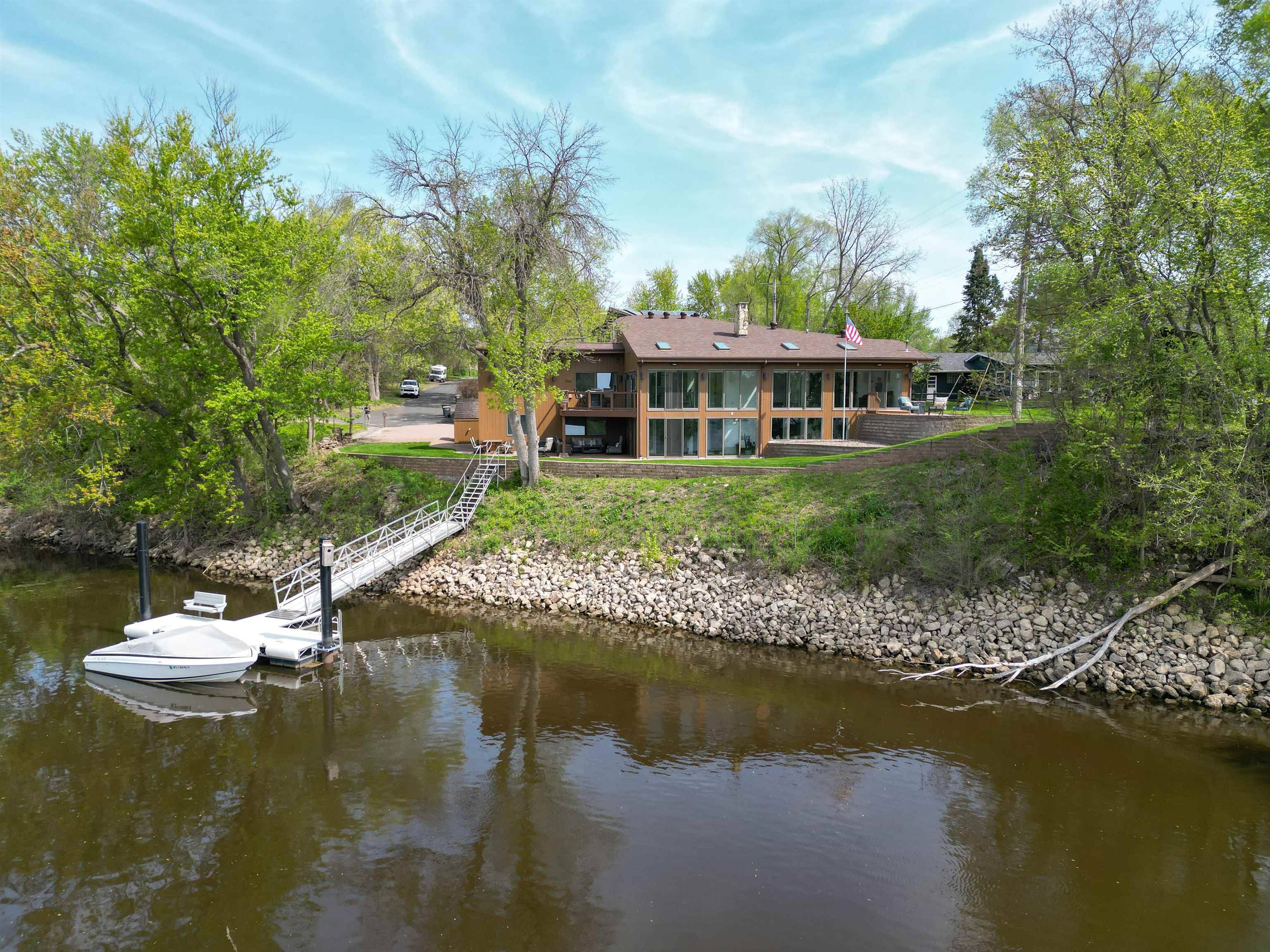 La Crosse, WI 54601,4127 Kammel Road