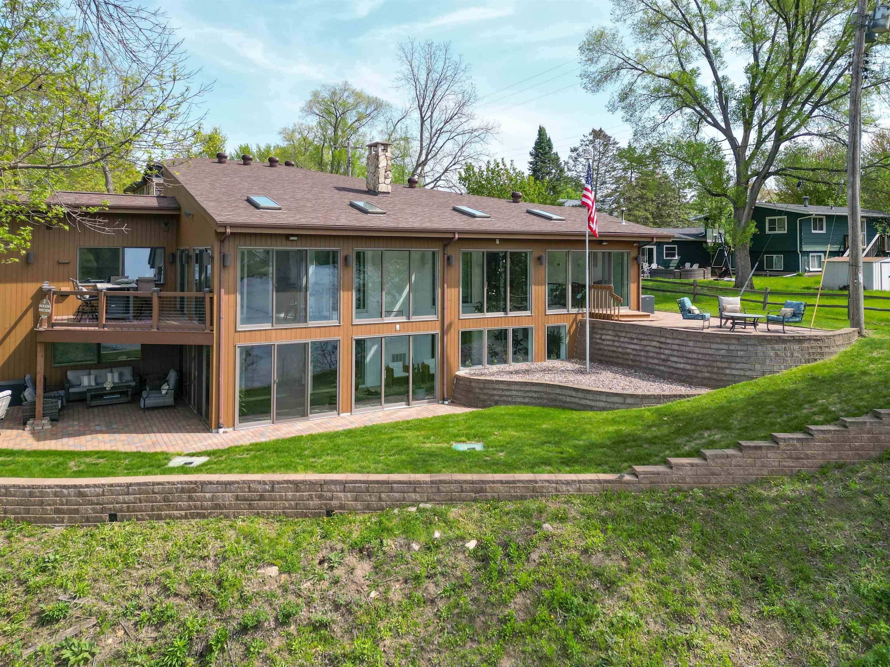 La Crosse, WI 54601,4127 Kammel Road