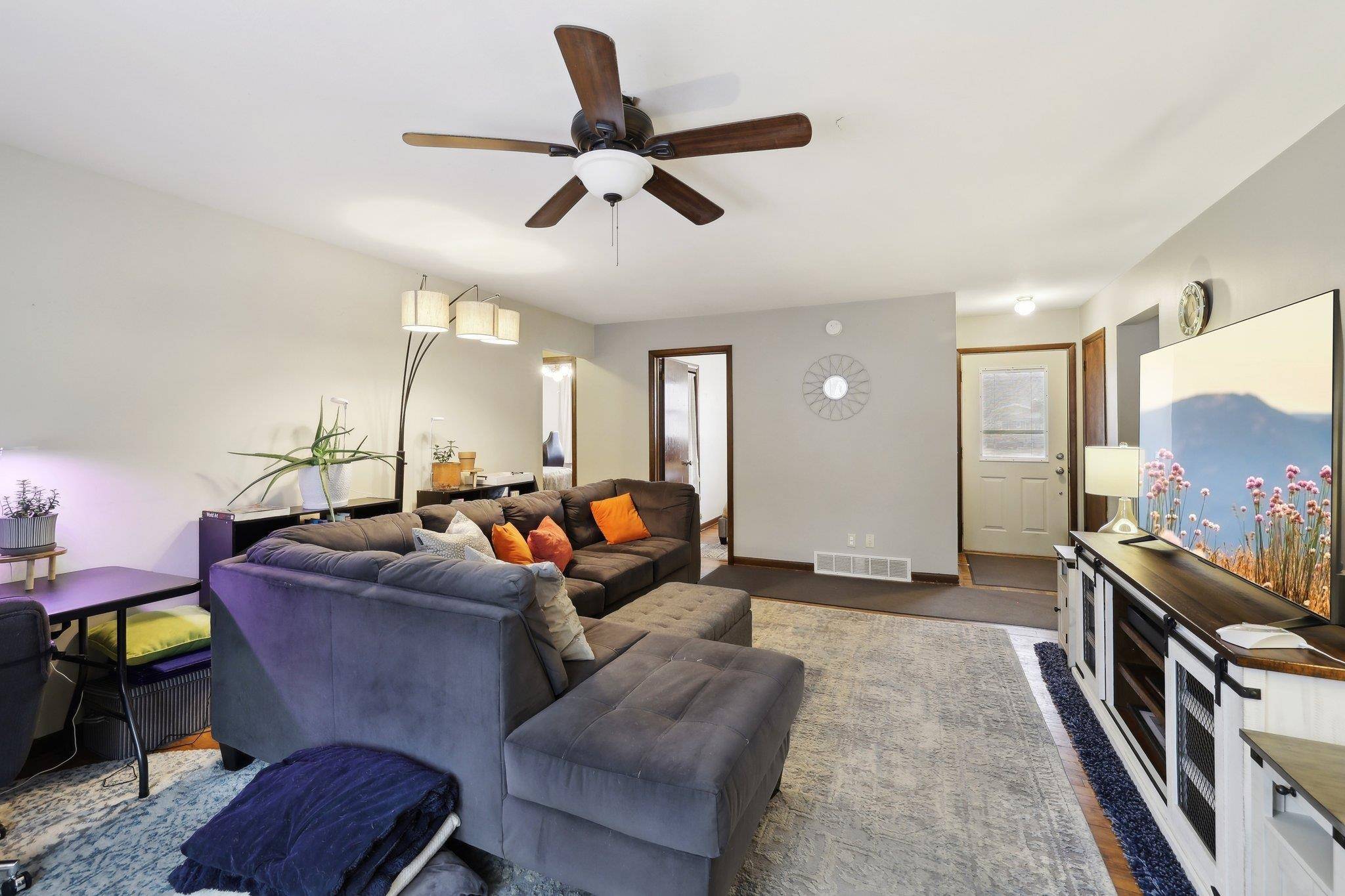 Madison, WI 53704,1645 Delaware Boulevard