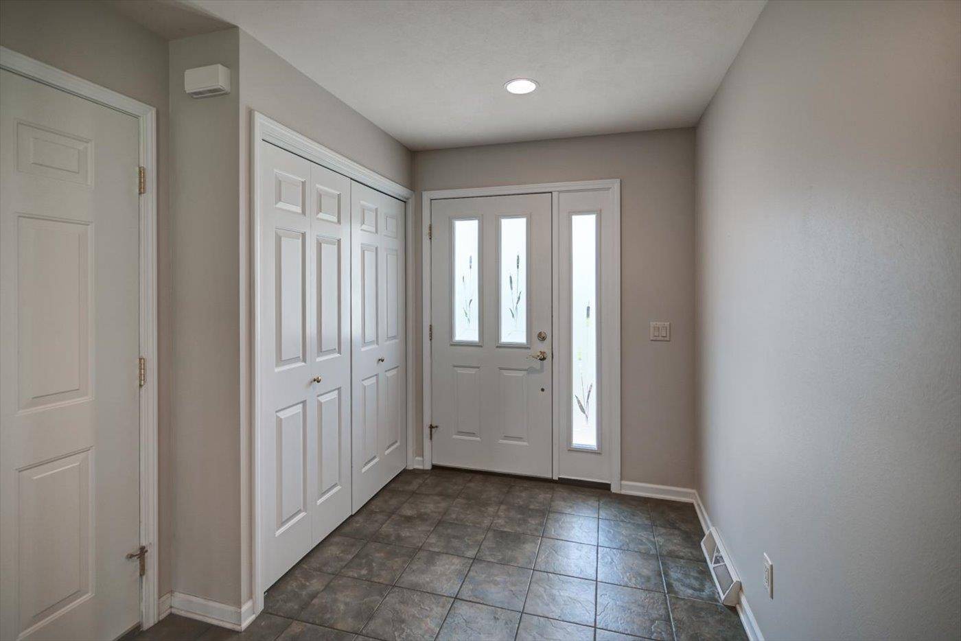 Oregon, WI 53575,811 Charles Court