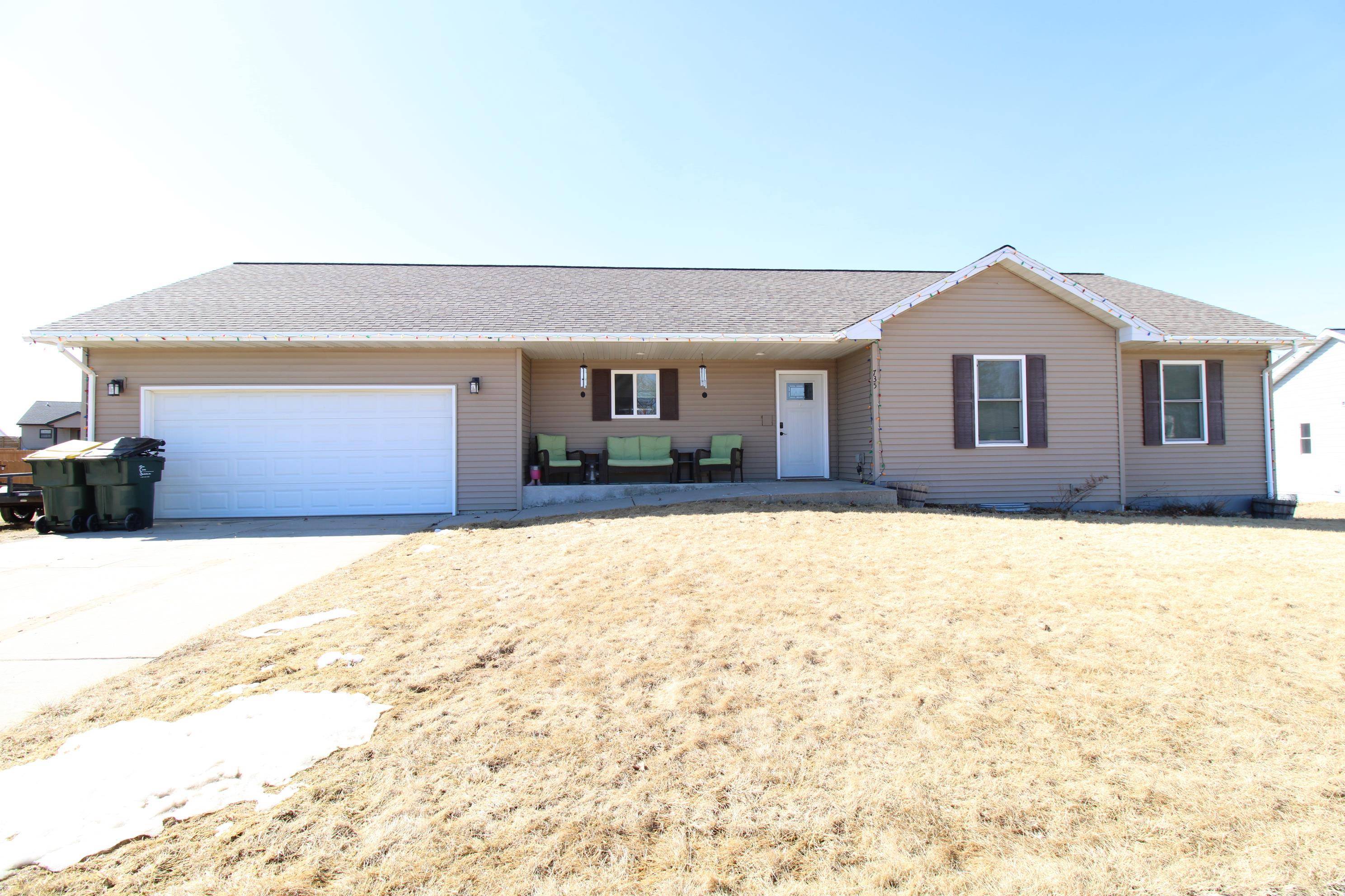 Reedsburg, WI 53959,735 Crestview Drive