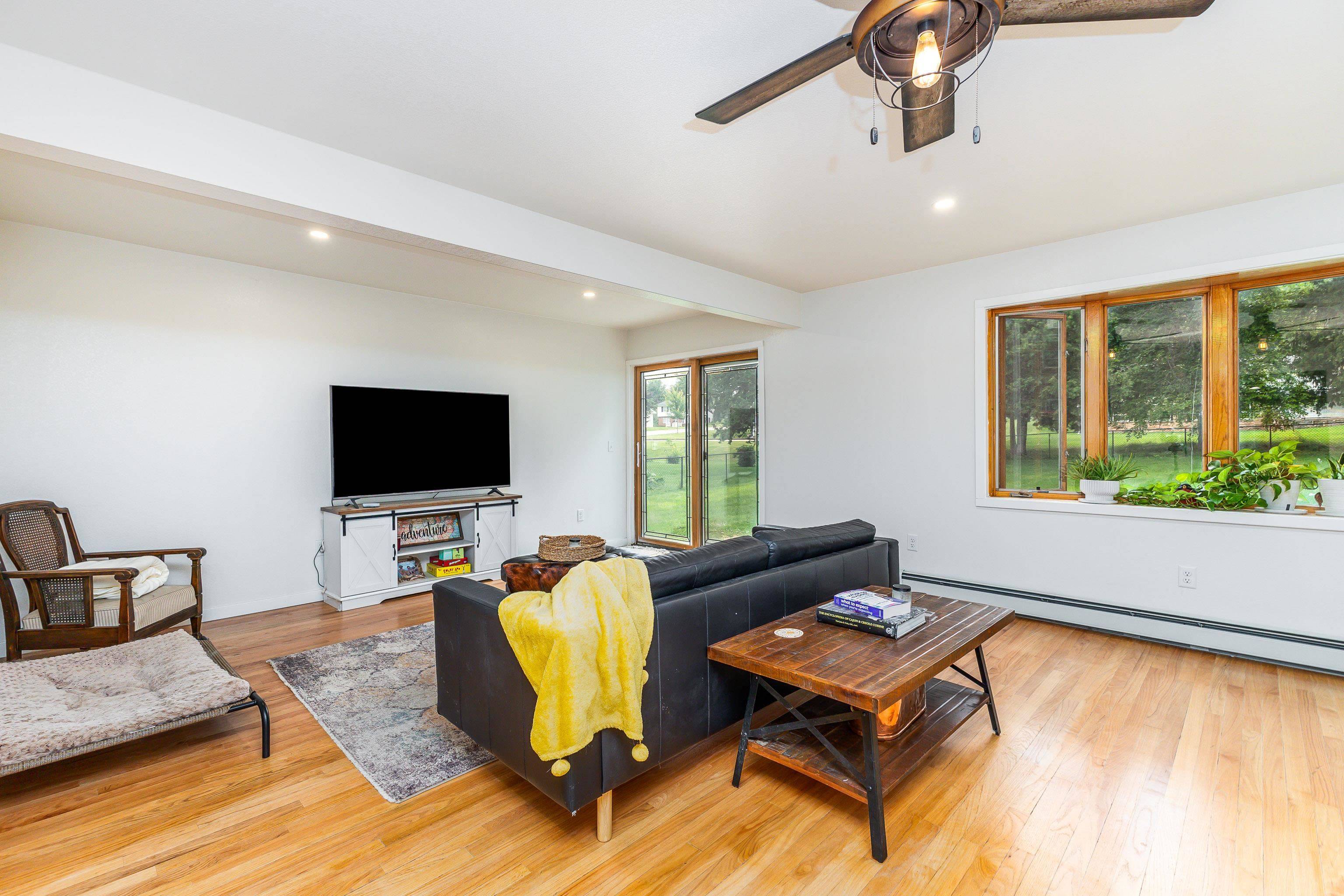 Dodgeville, WI 53533,210 S Lindsey Street