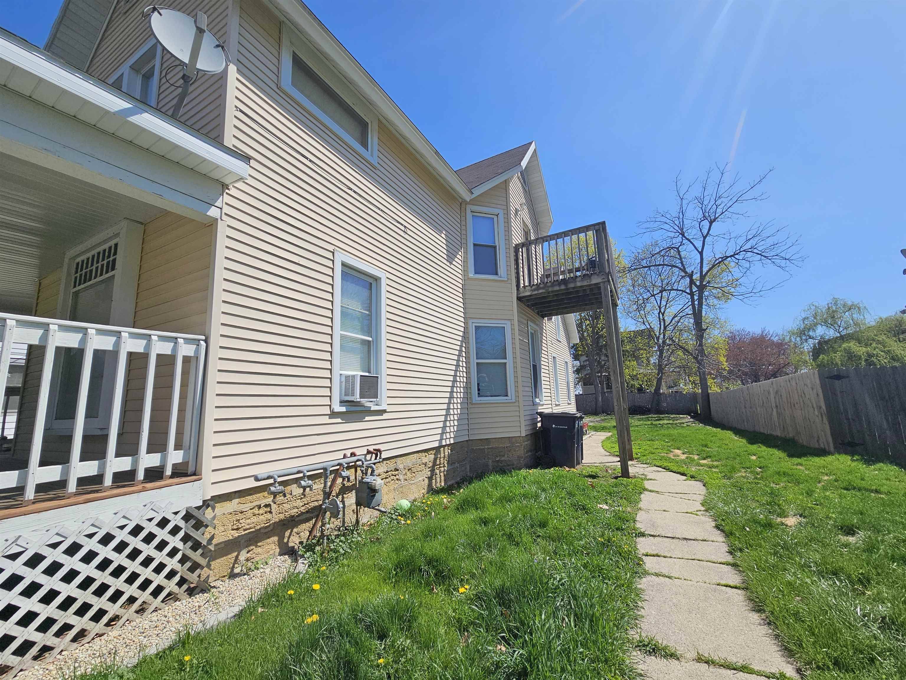 Janesville, WI 53548,306 N Washington Street