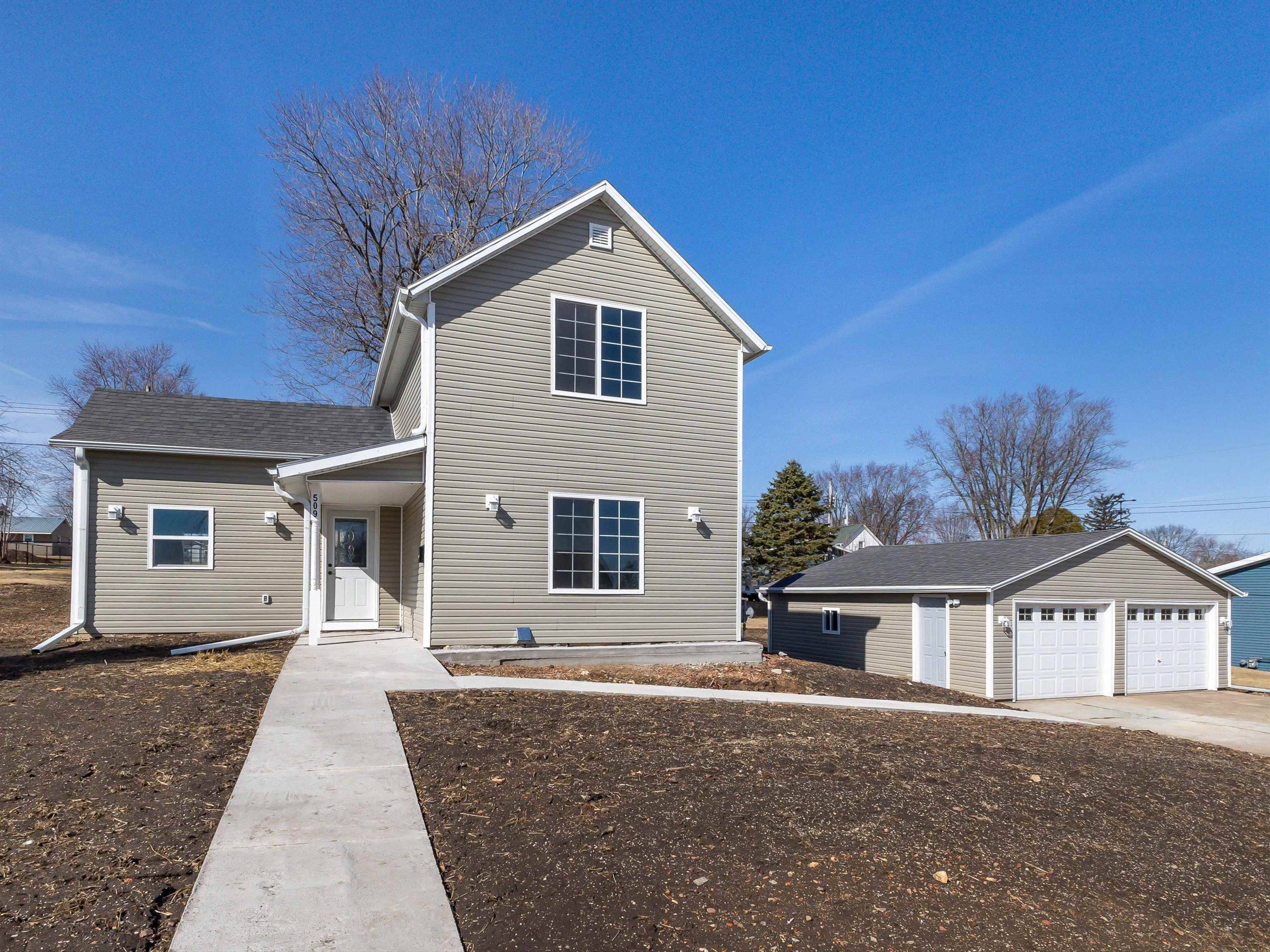 Lancaster, WI 53813-2039,509 S Van Buren Street
