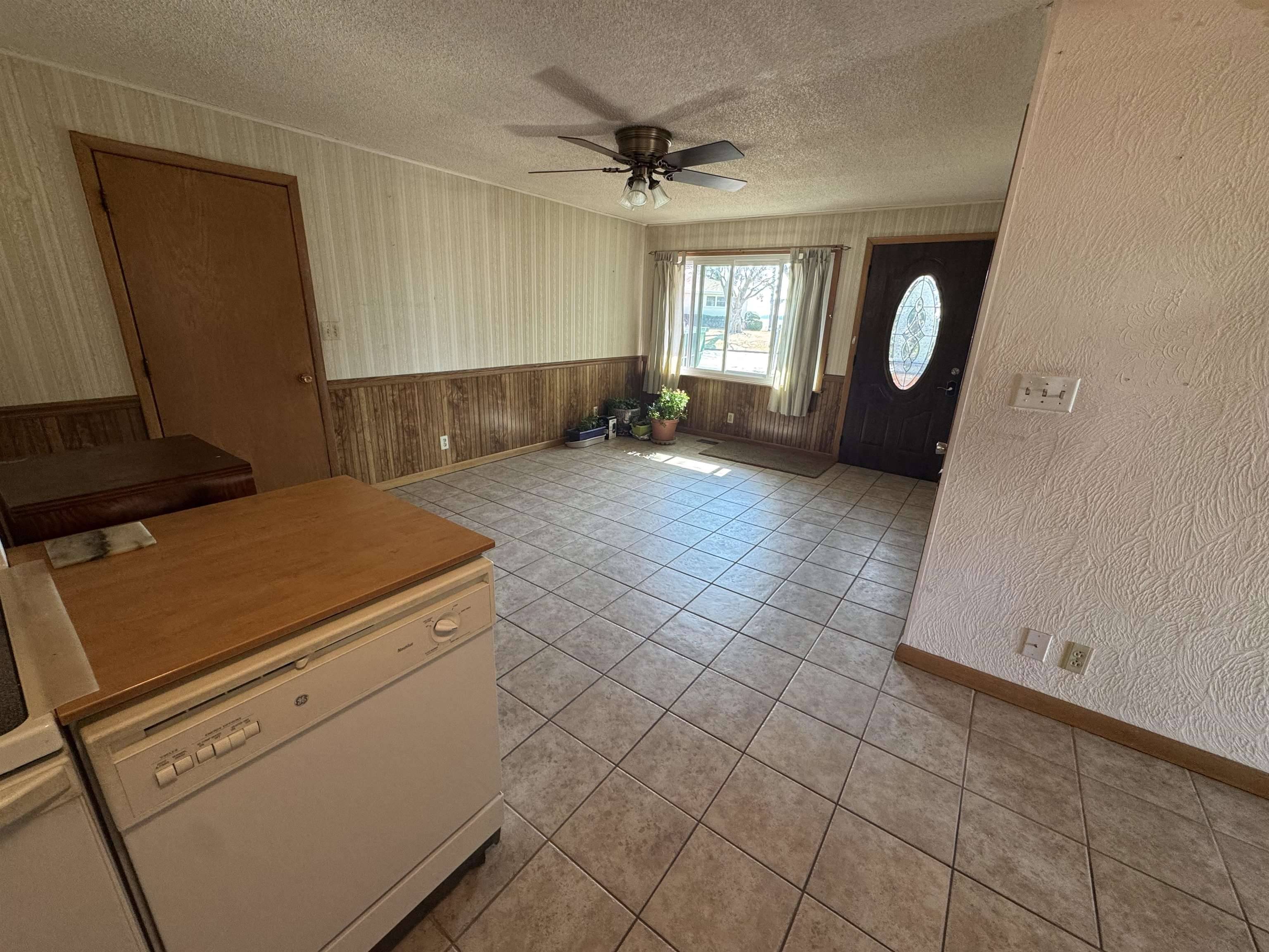 Fennimore, WI 53809,1560 Garfield Street
