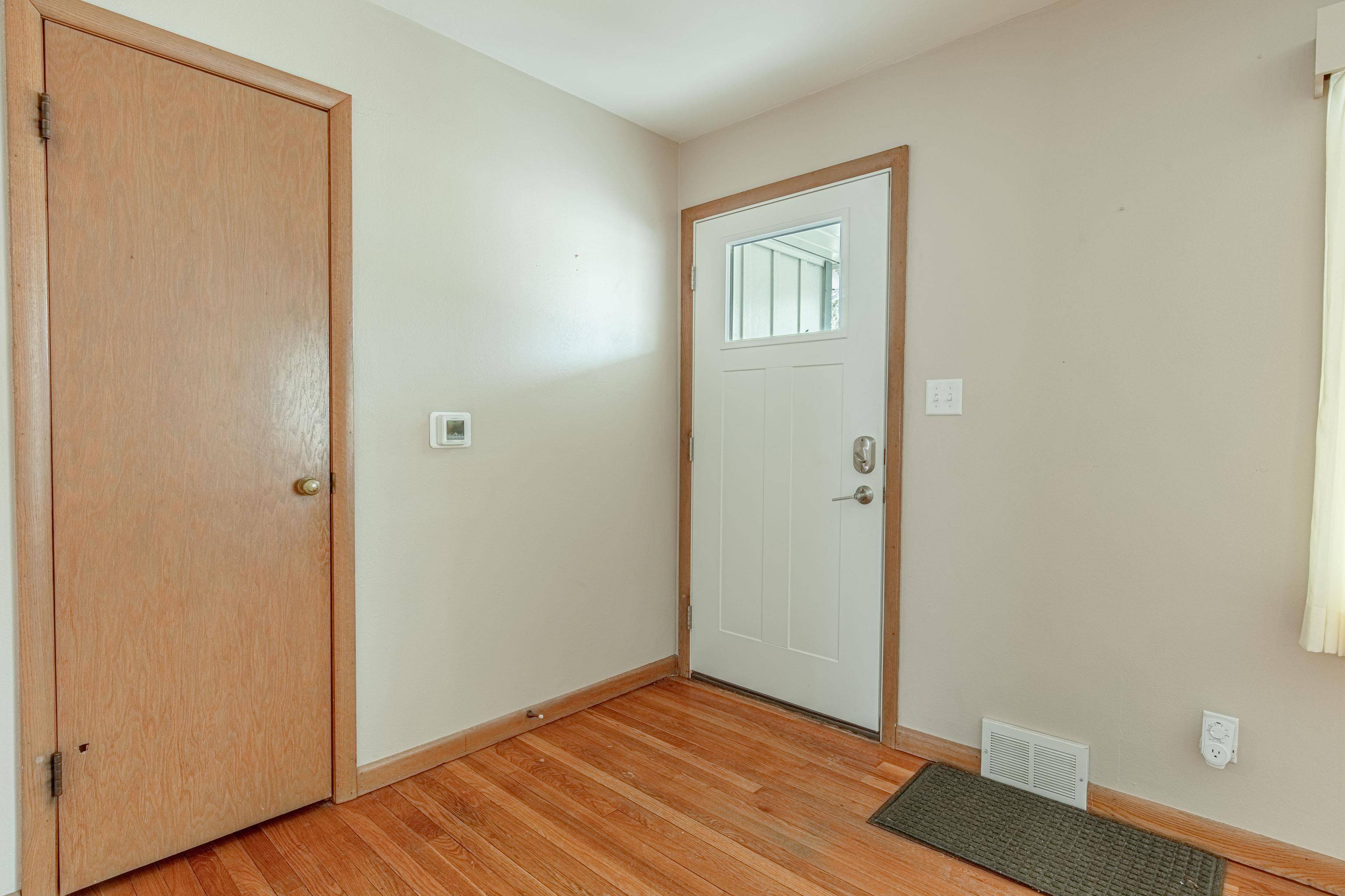 Monroe, WI 53566,1718 Country Lane