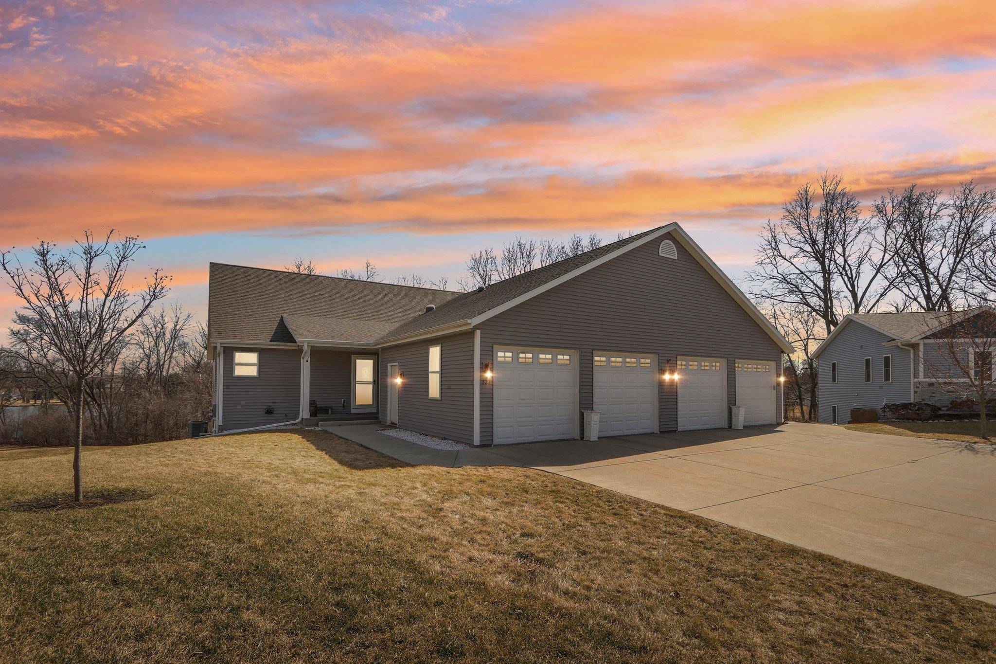 Watertown, WI 53098-2122,323 Creekside Court