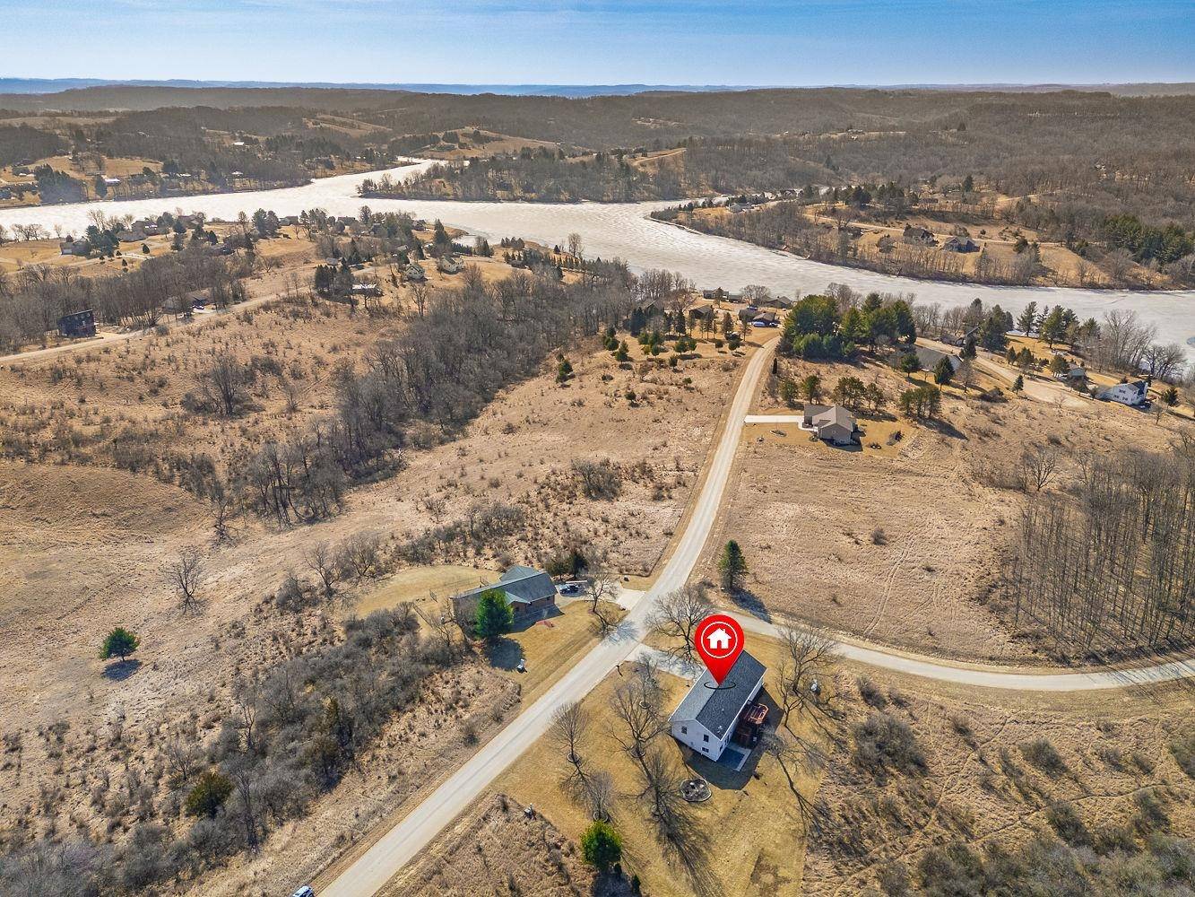 La Valle, WI 53941,S1019 Netherlands Drive
