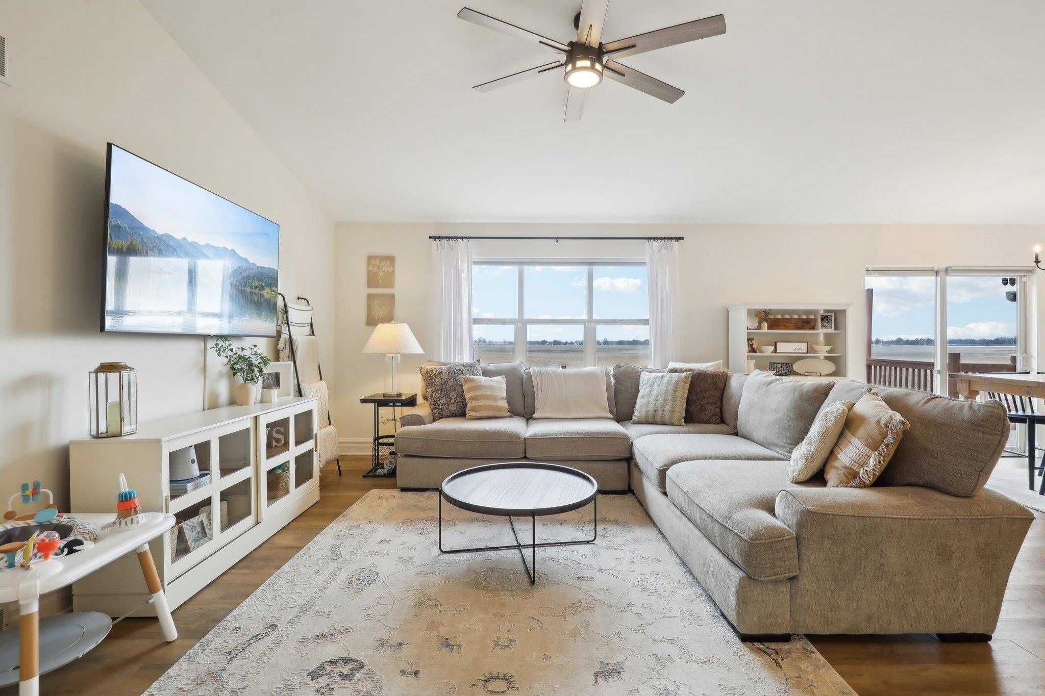 Sun Prairie, WI 53590,1437 Prairie Rose Drive