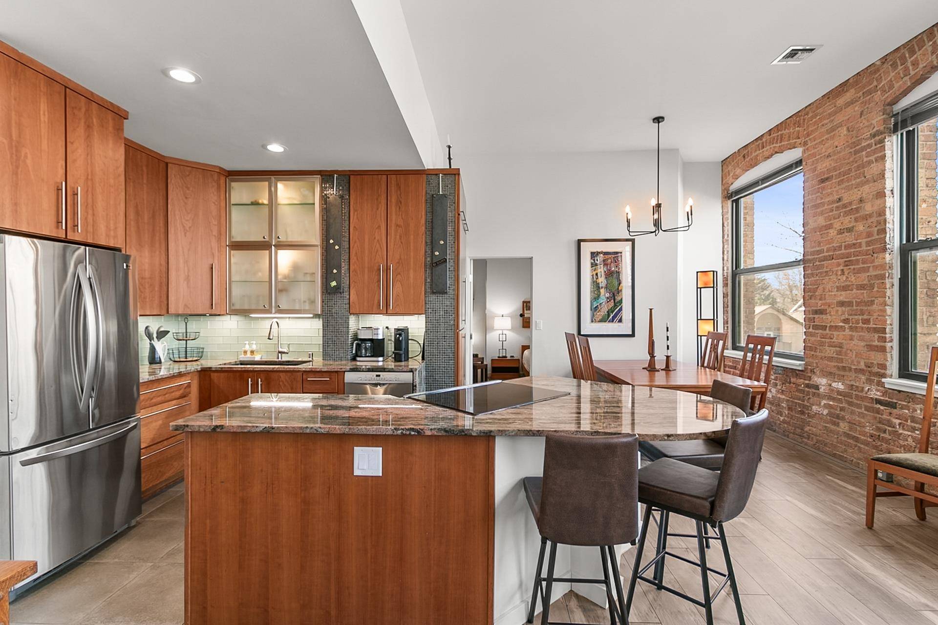 Madison, WI 53703,123 N Blount Street #306