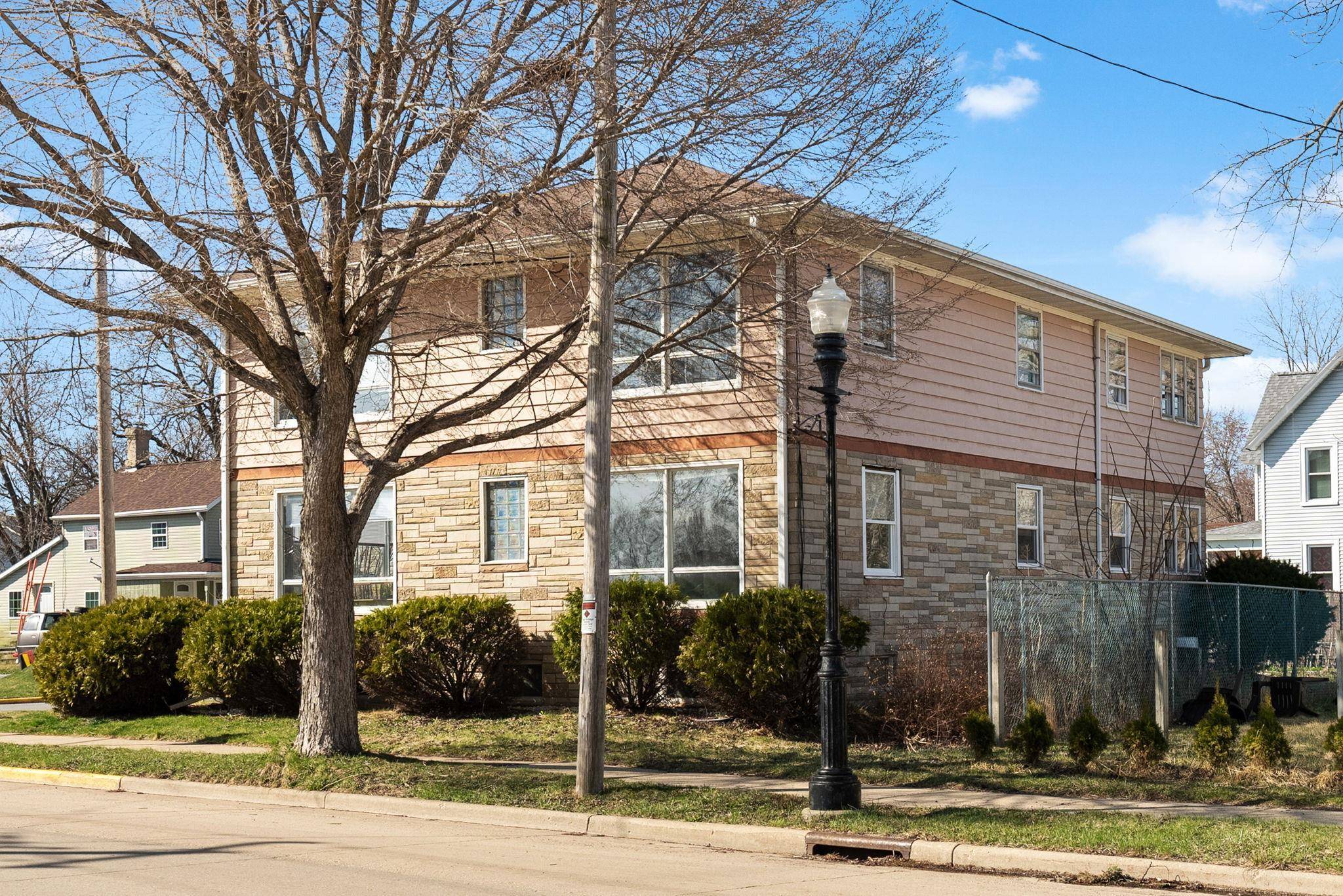 Edgerton, WI 53534,1-3 Mechanic Street