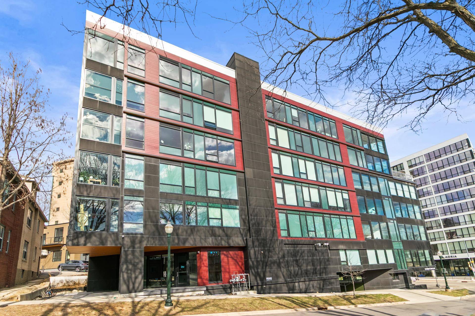 Madison, WI 53703,211 S Henry Street #204