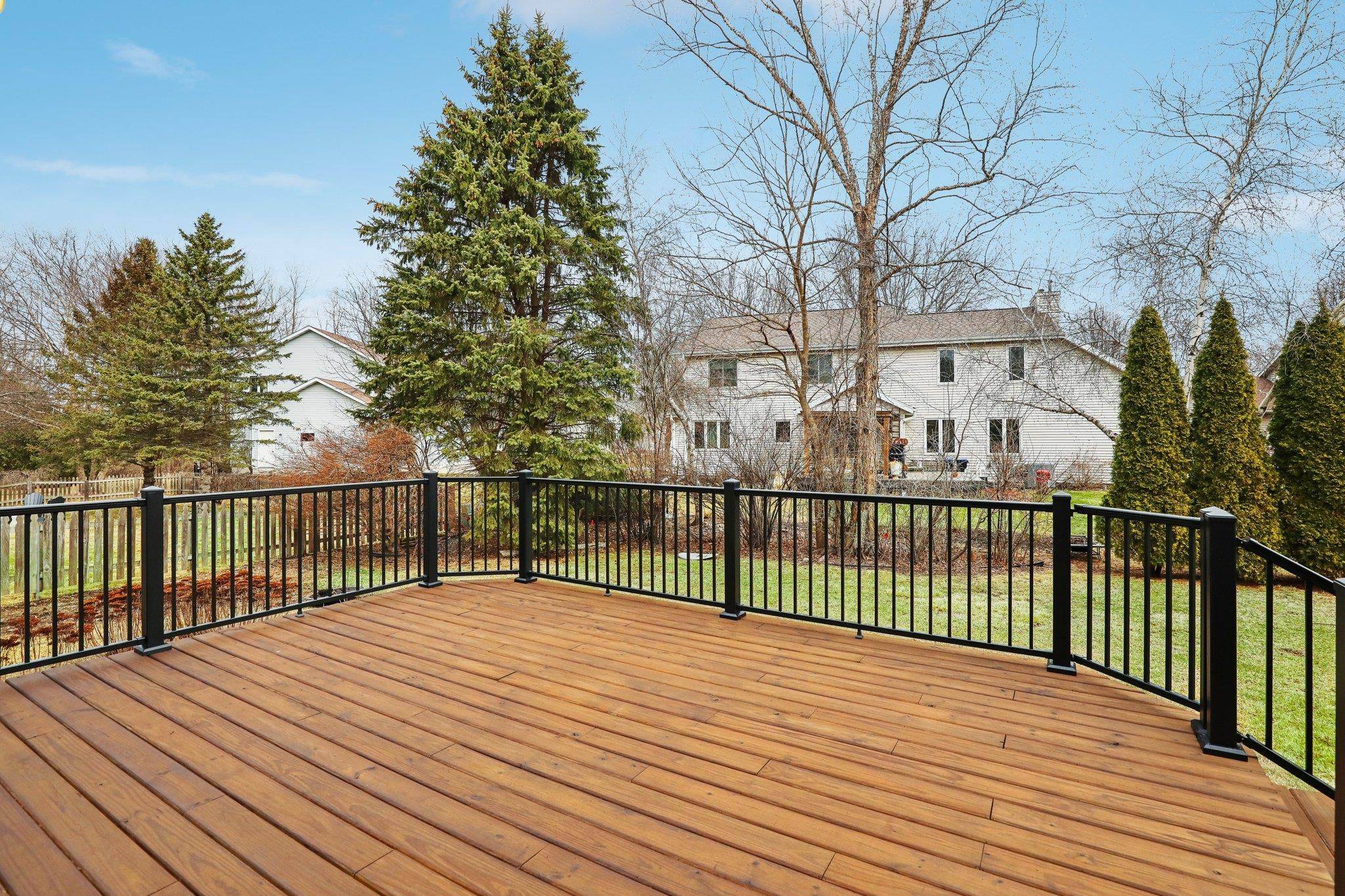 Waunakee, WI 53597,305 W Verleen Avenue
