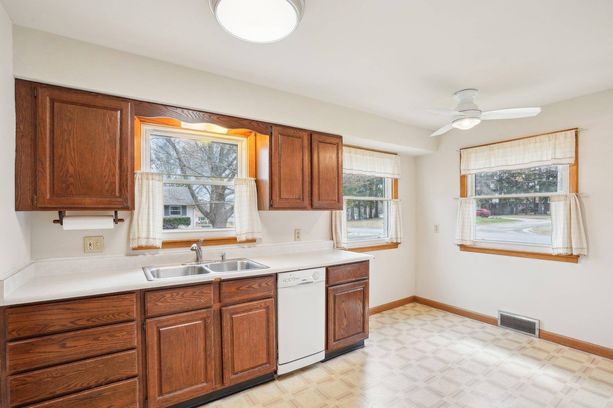 Monona, WI 53716,1301 Wyldhaven Avenue