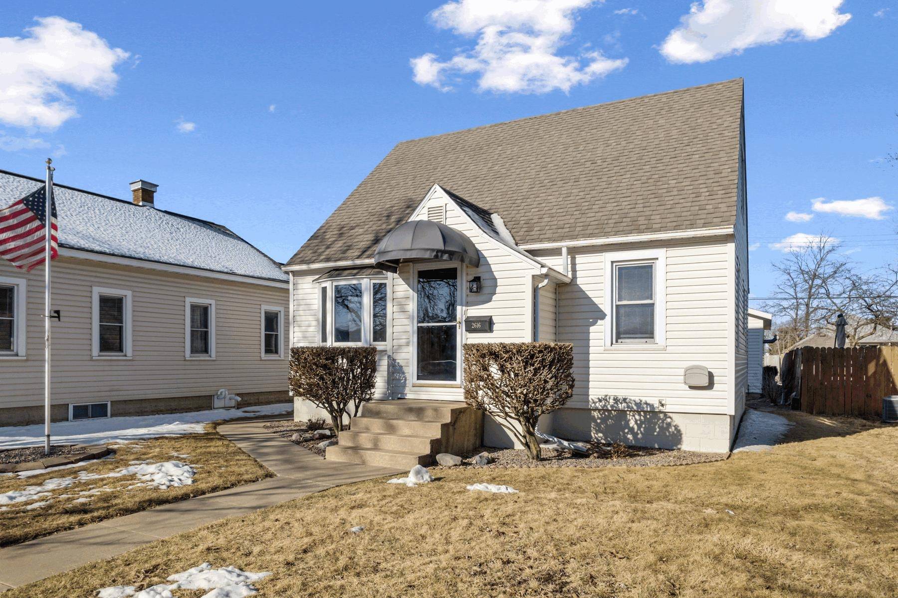 La Crosse, WI 54601,2616 S East Avenue