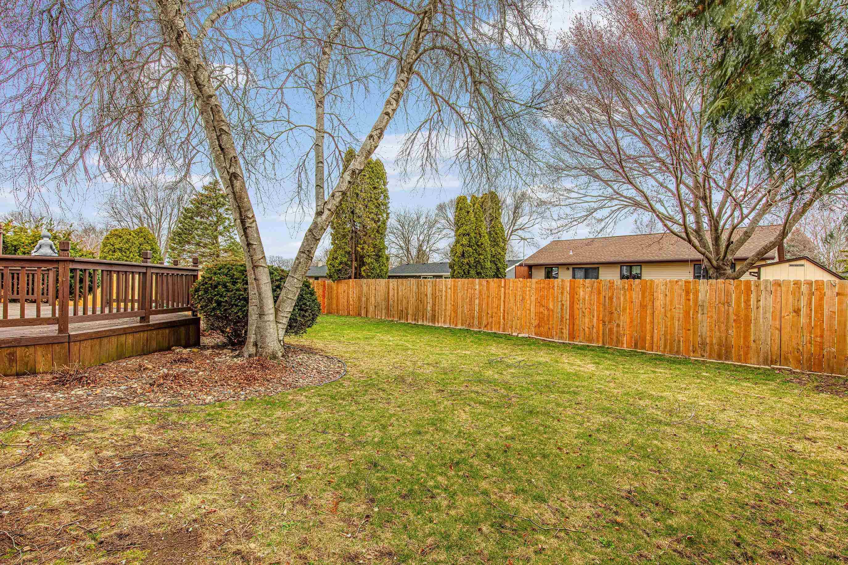 Madison, WI 53714,5118 HACKNEY Way