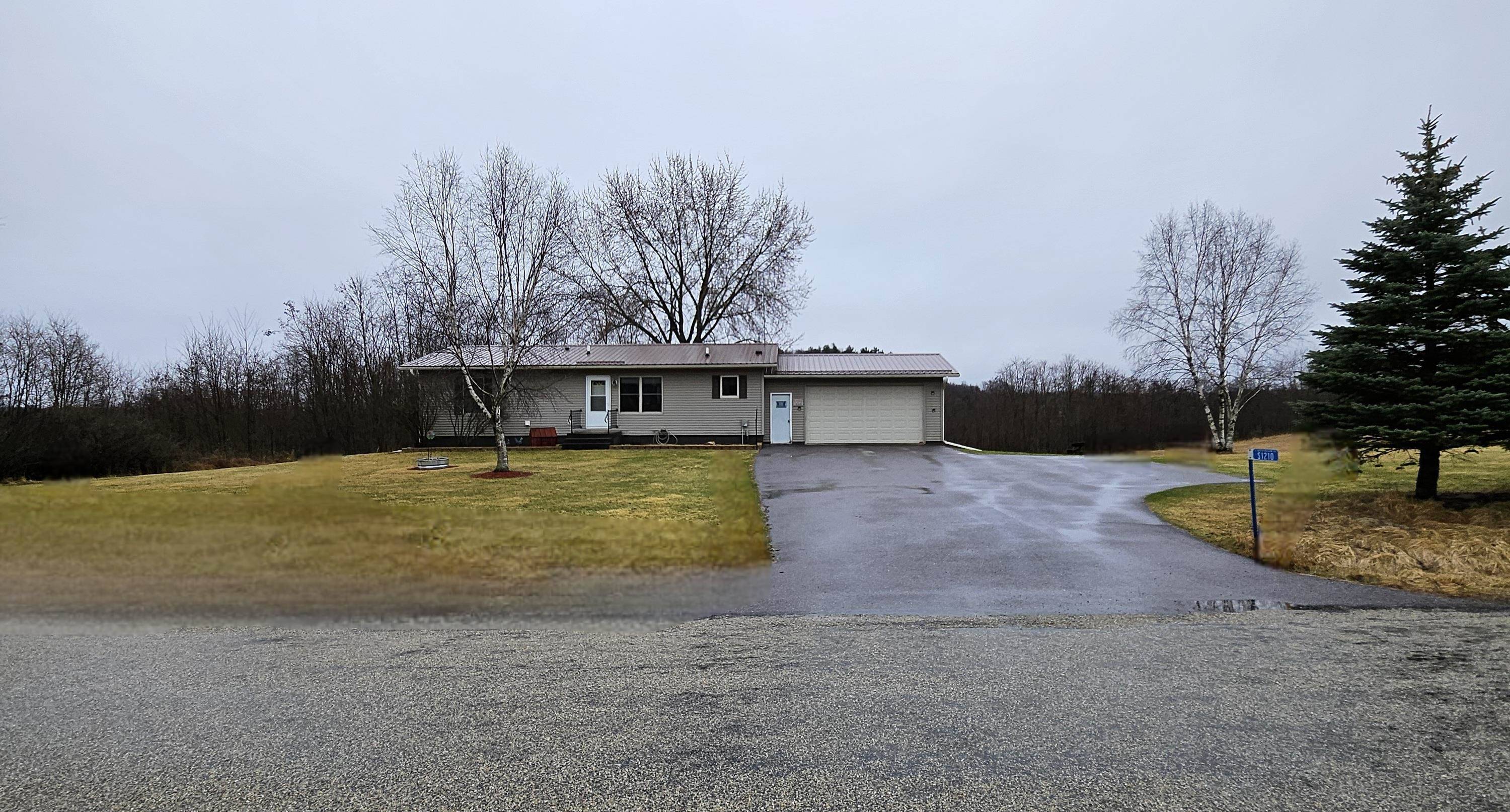 La Valle, WI 53941,S1210 E Dutch Hollow Road