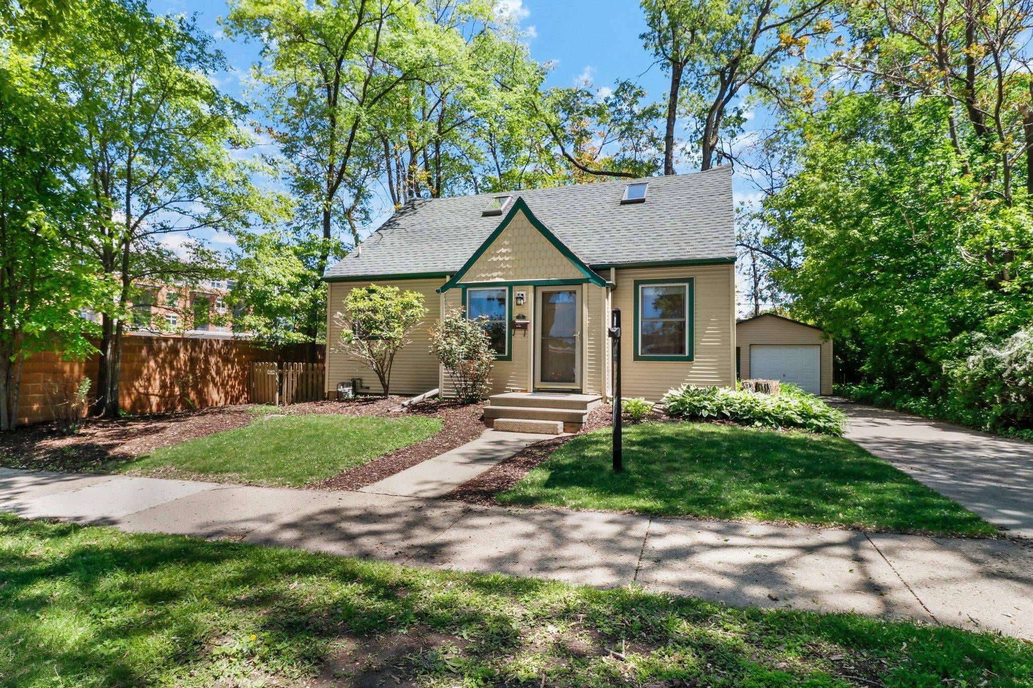 Madison, WI 53705,725 Eugenia Avenue