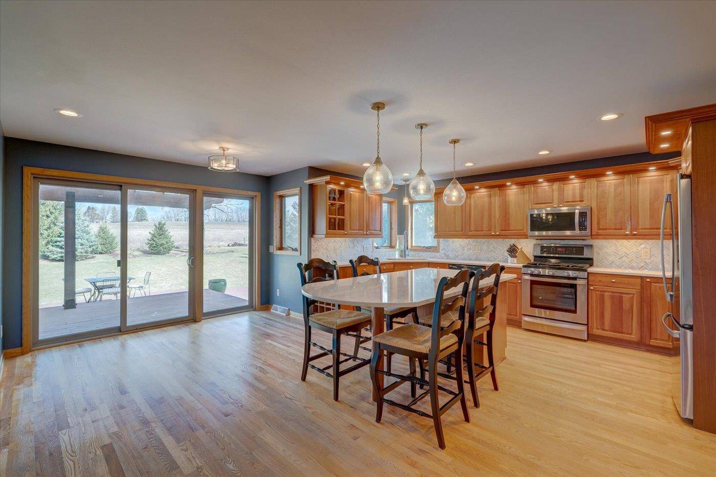 Verona, WI 53593,9514 Hill Creek Drive