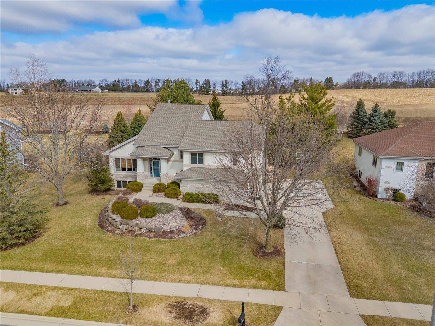 Verona, WI 53593,9514 Hill Creek Drive