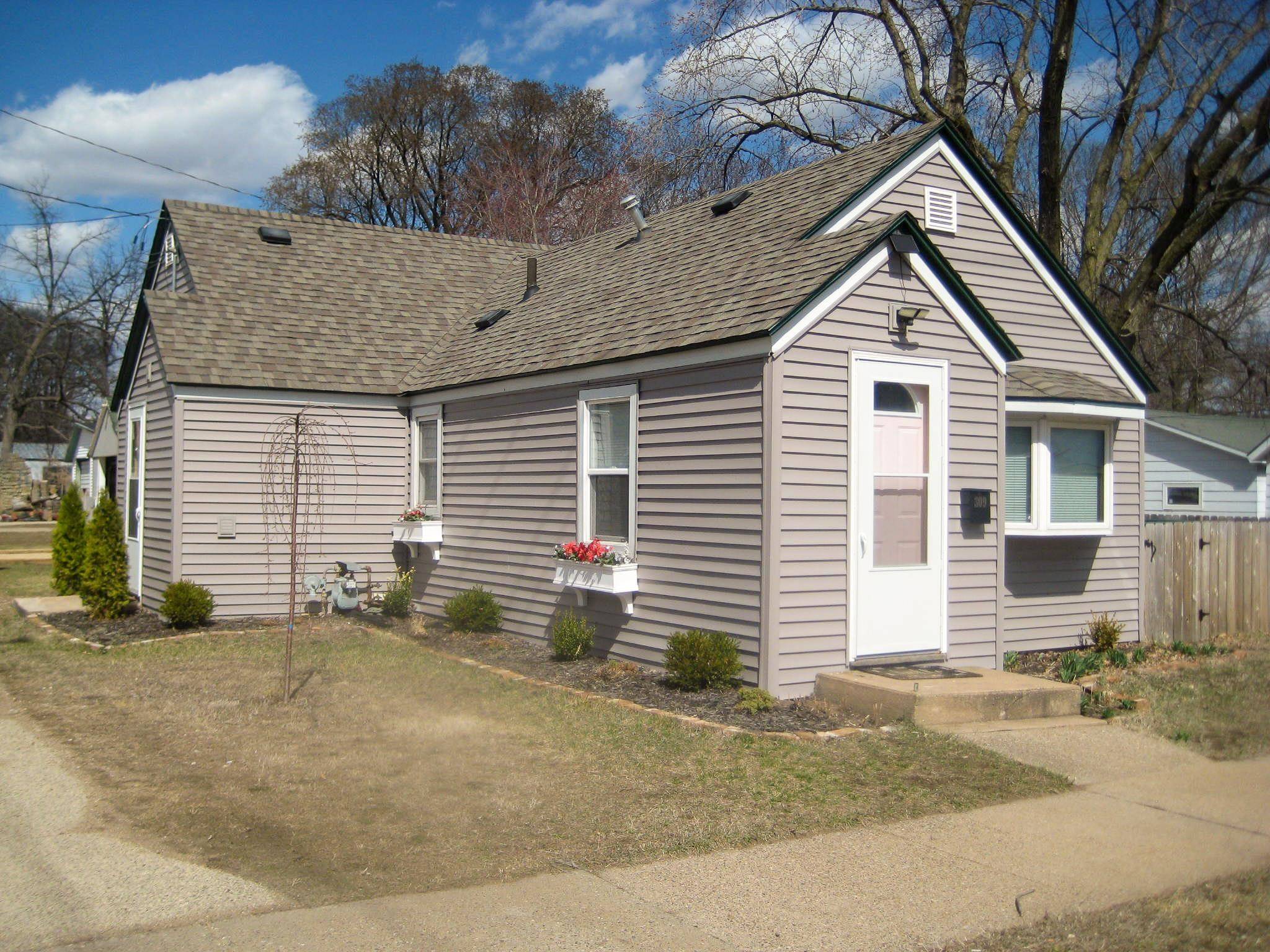Prairie Du Chien, WI 53821,309 E Webster Street