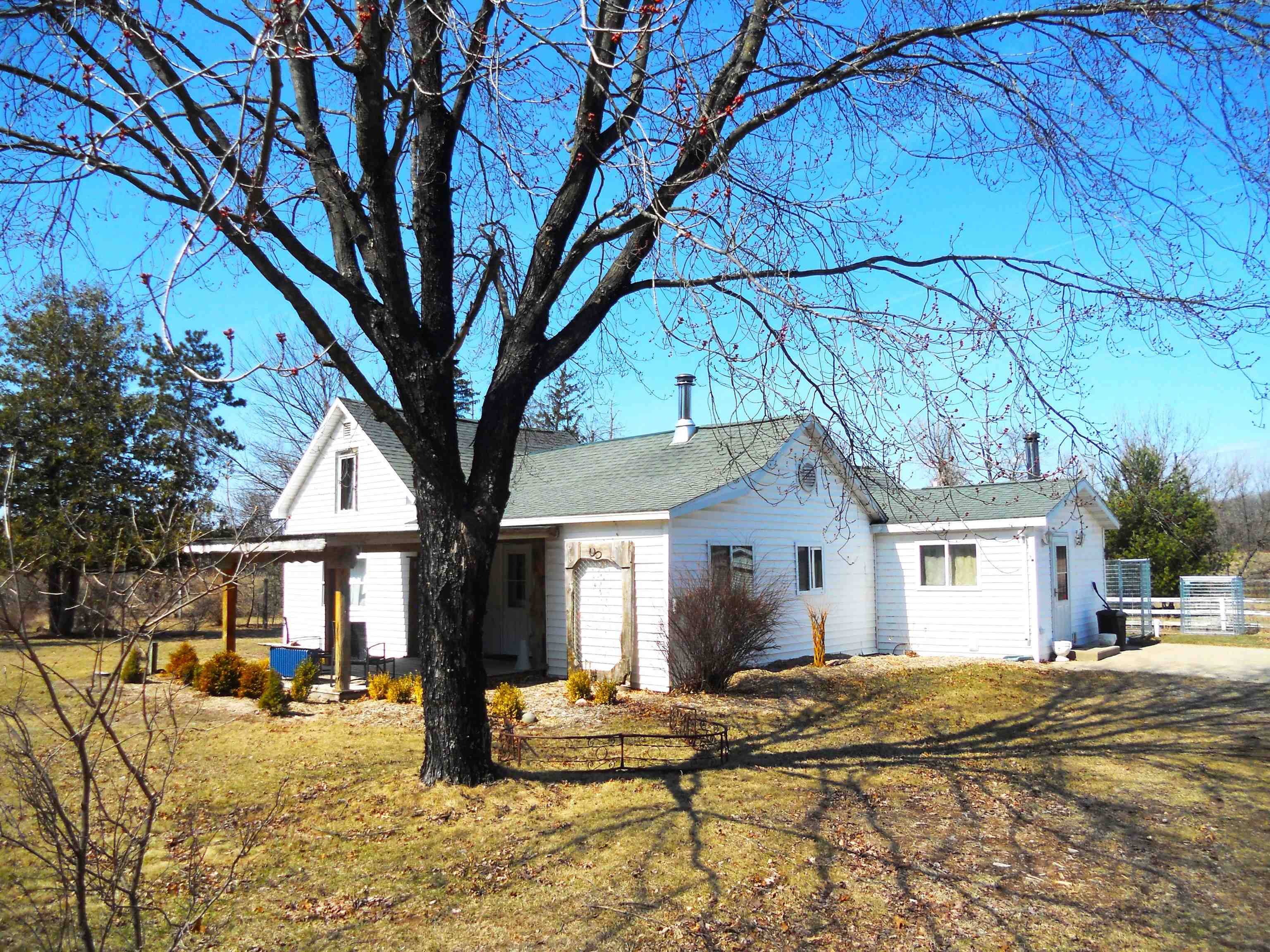 Arkdale, WI 54613-9733,1830 County Road C