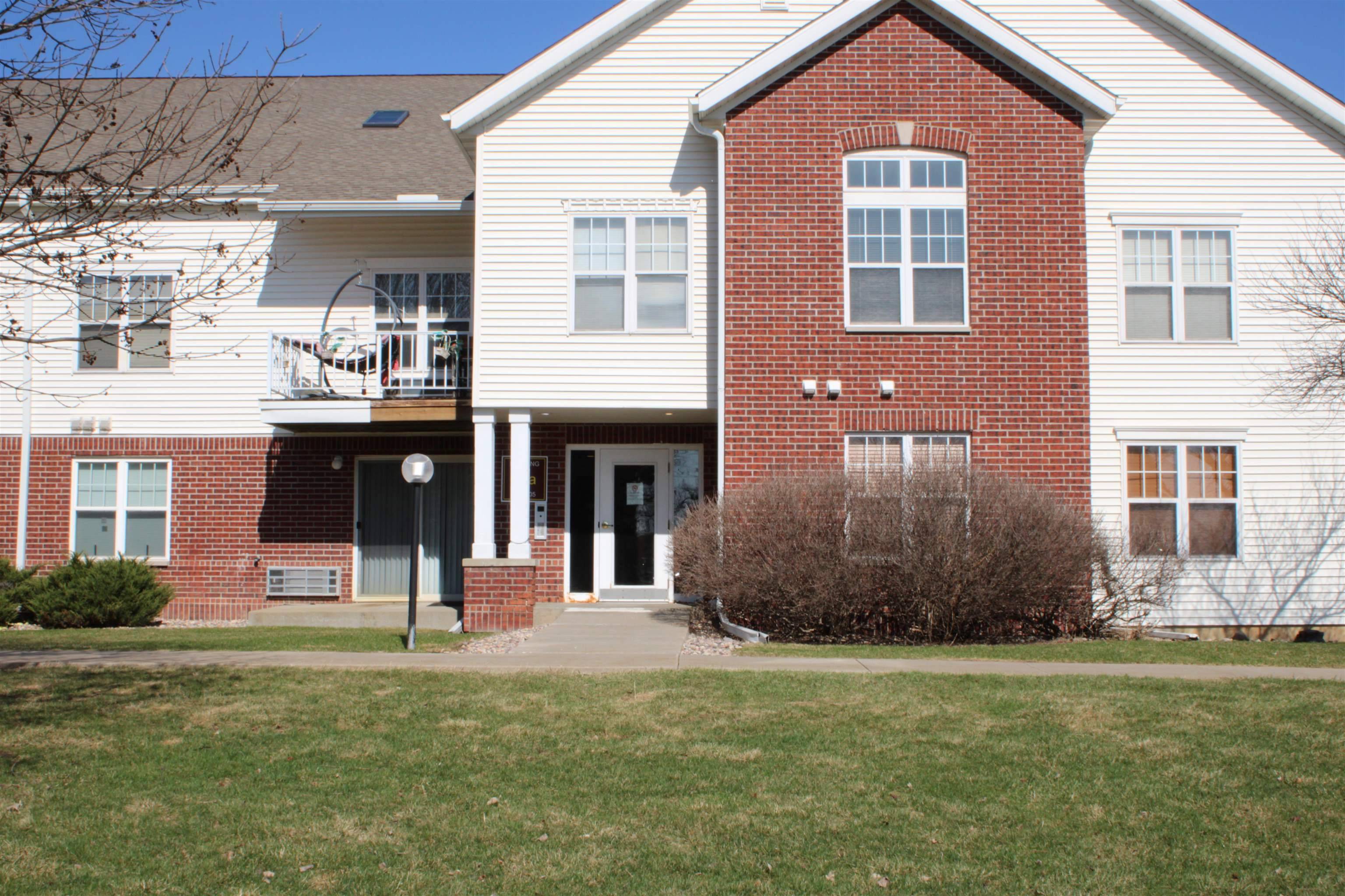Baraboo, WI 53913,33A Grand Canyon Drive #201