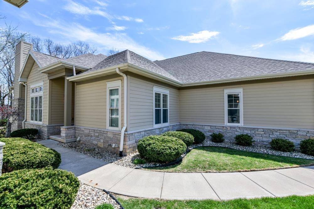 Middleton, WI 53562,1623 Pond View Court