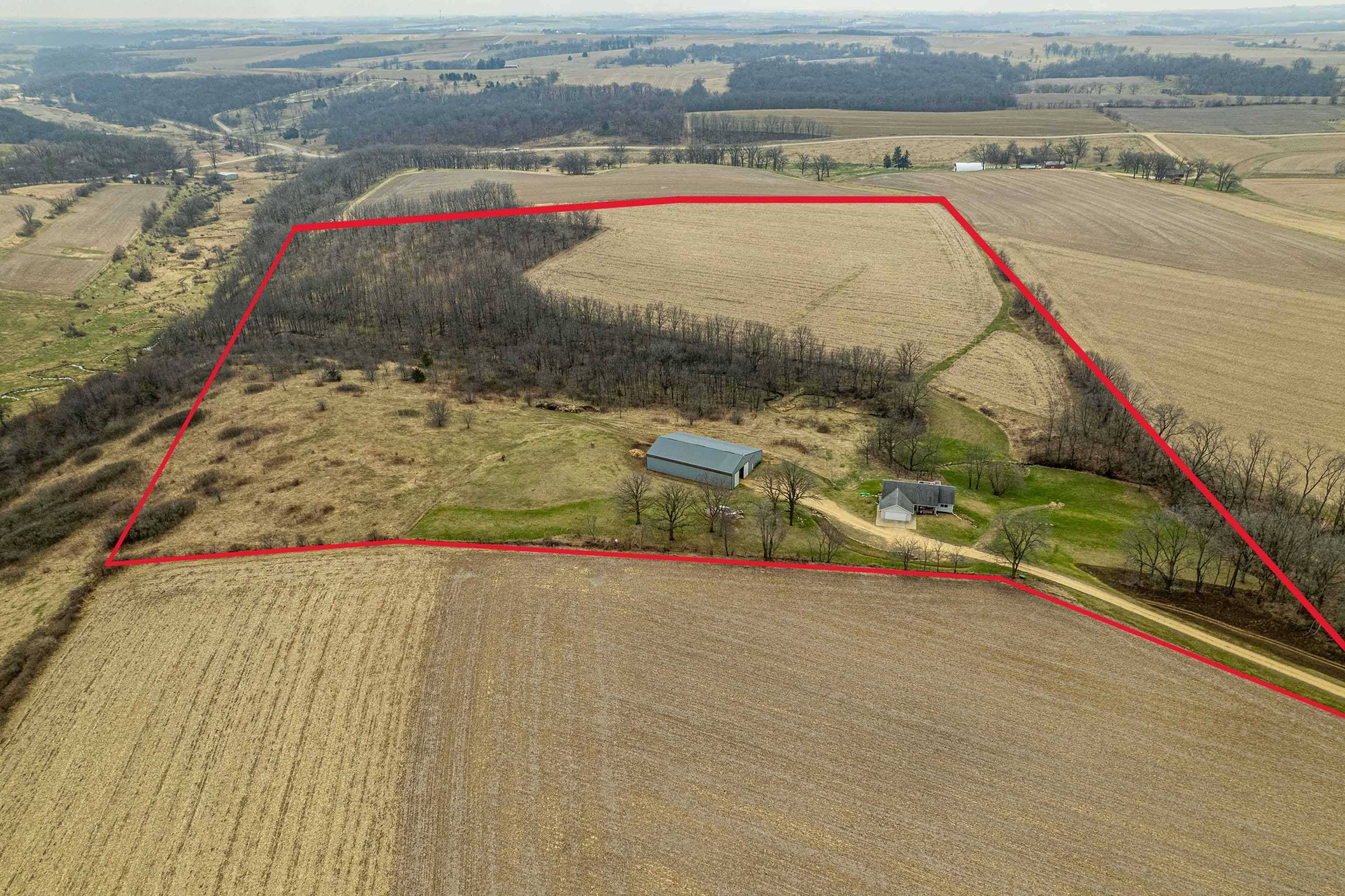 Dodgeville, WI 53533,5995 Section Line Road