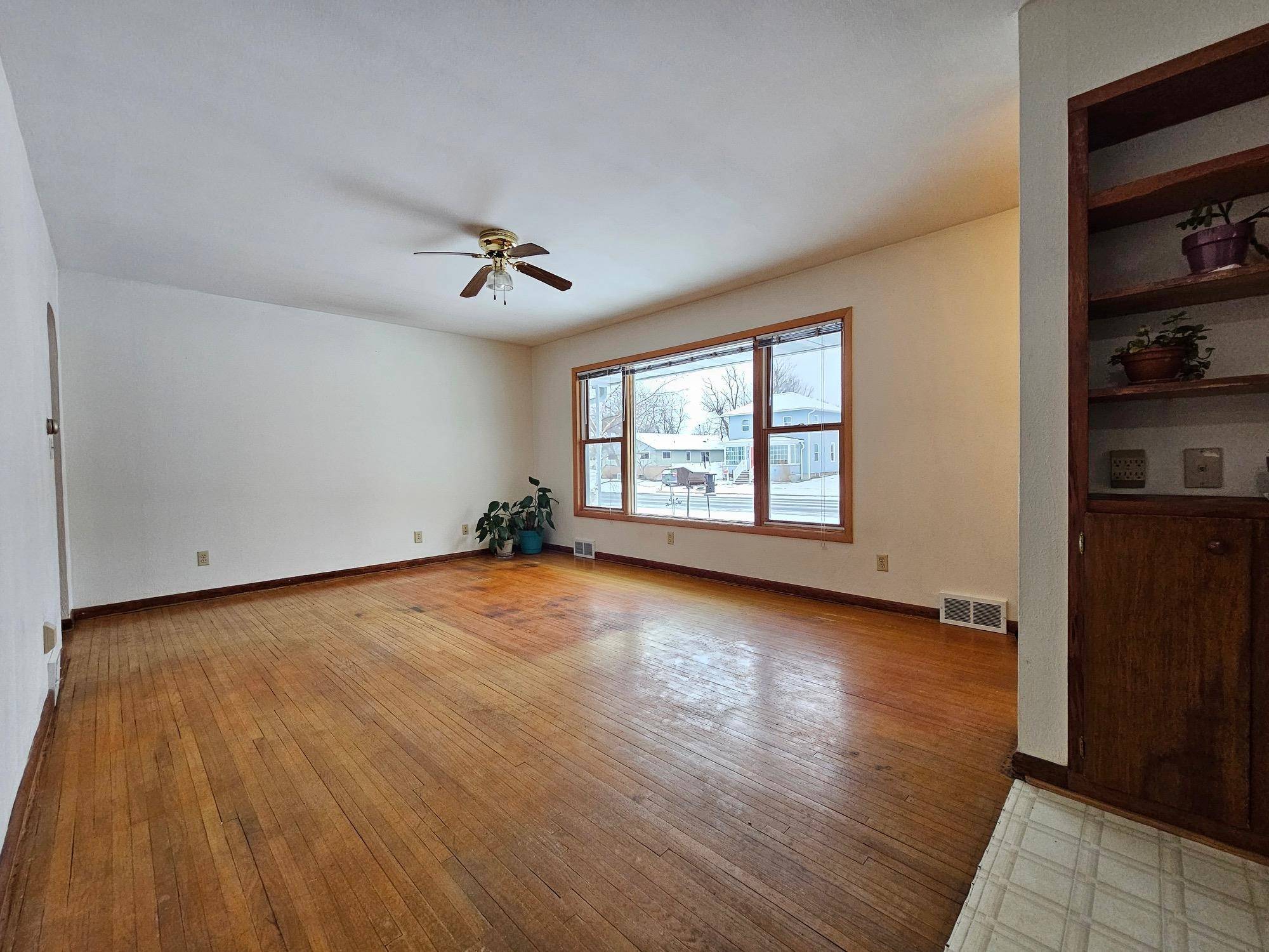 Tomah, WI 54660,1215 Hollister Avenue
