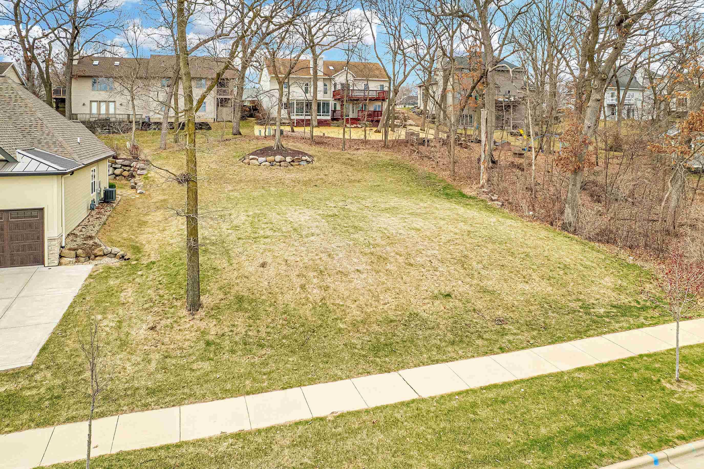 Mcfarland, WI 53558,5514 HOLSCHER Road