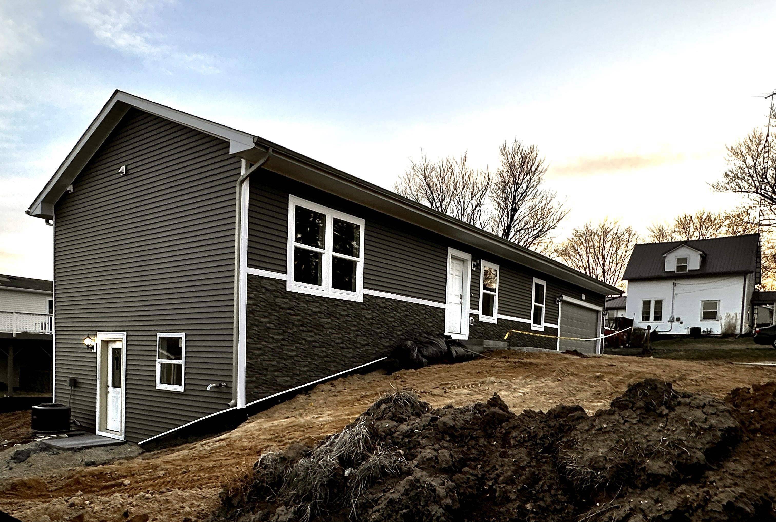 Mineral Point, WI 53565,400 7th Street