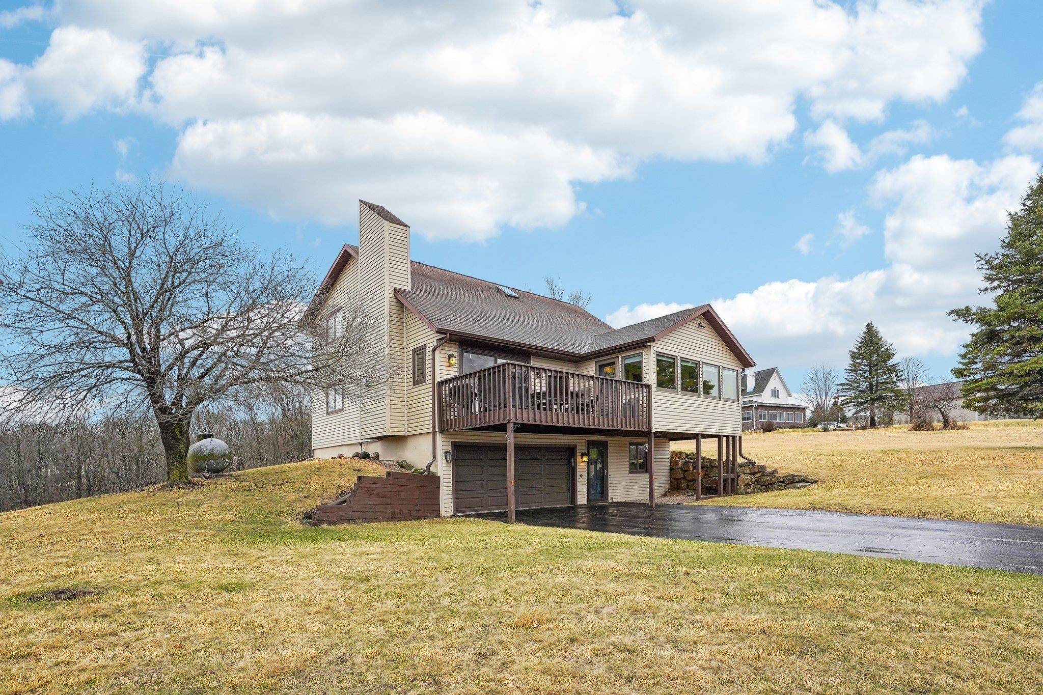 La Valle, WI 53941,S1210 Remington Drive
