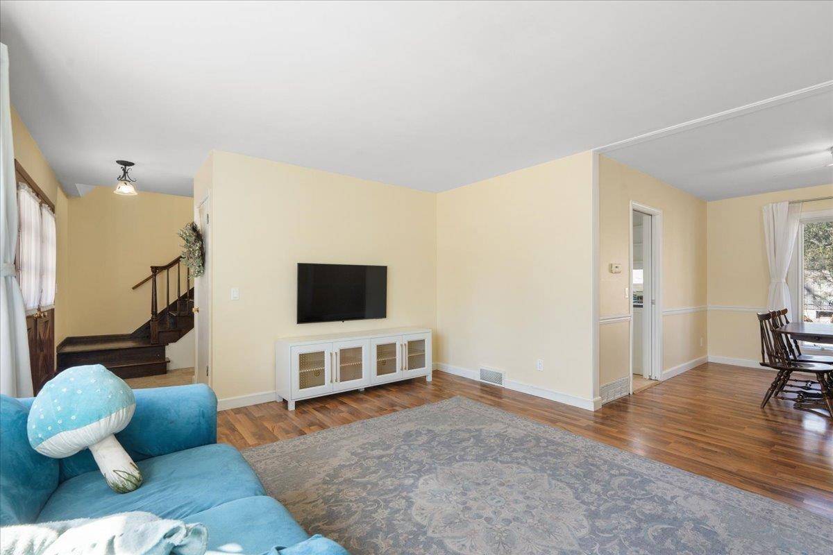 Madison, WI 53711,2410 Ravenswood Road