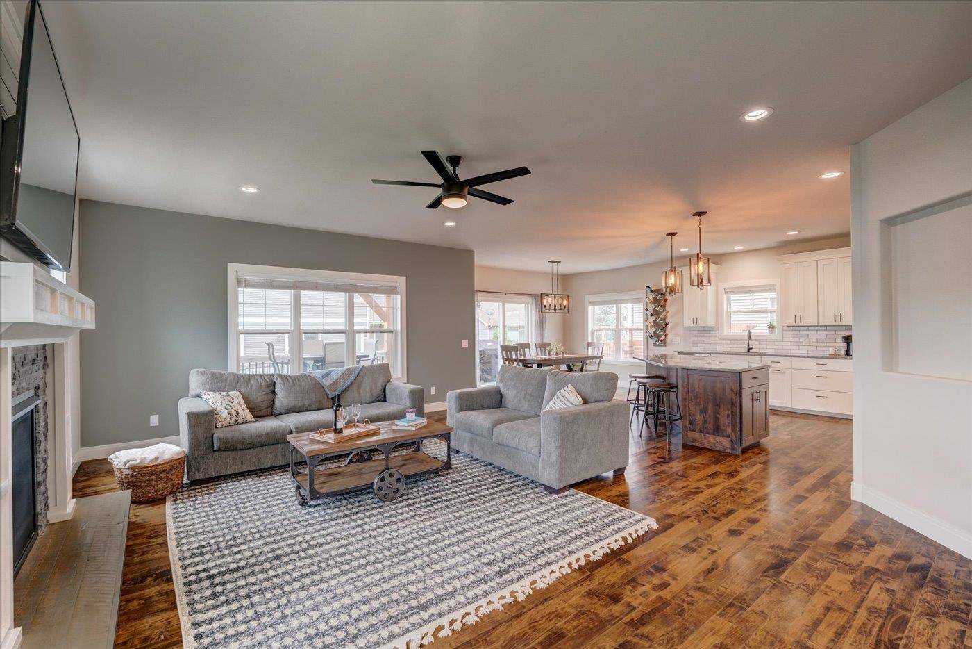 Verona, WI 53593,8947 Ancient Oak Lane