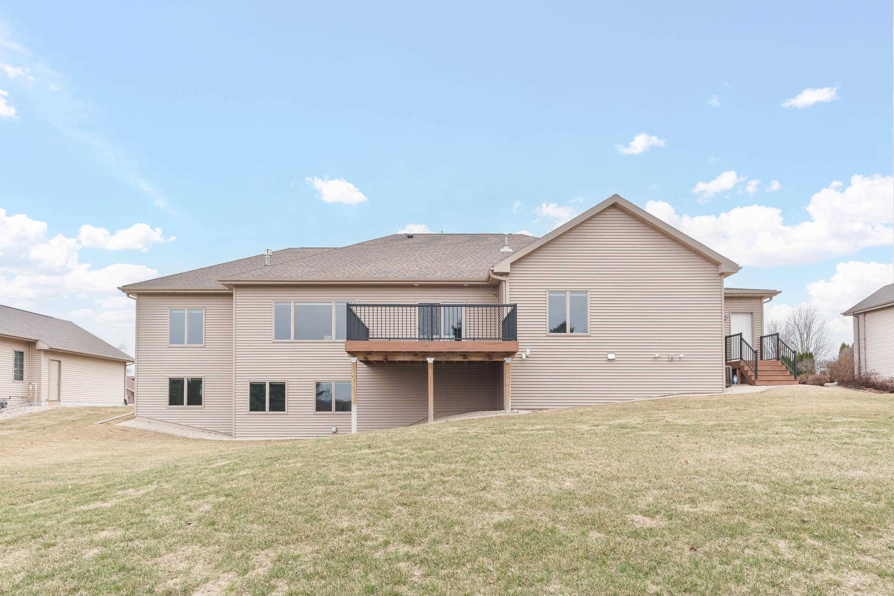 Janesville, WI 53548,3724 Falcon Ridge Drive