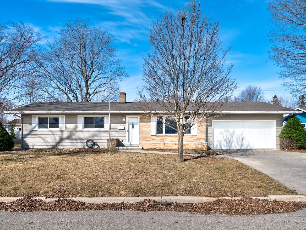 Verona, WI 53593,214 Gilman Street