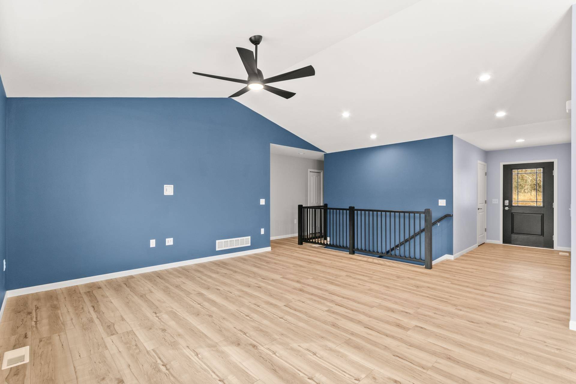 Baraboo, WI 53913,522 Eisenhower Street