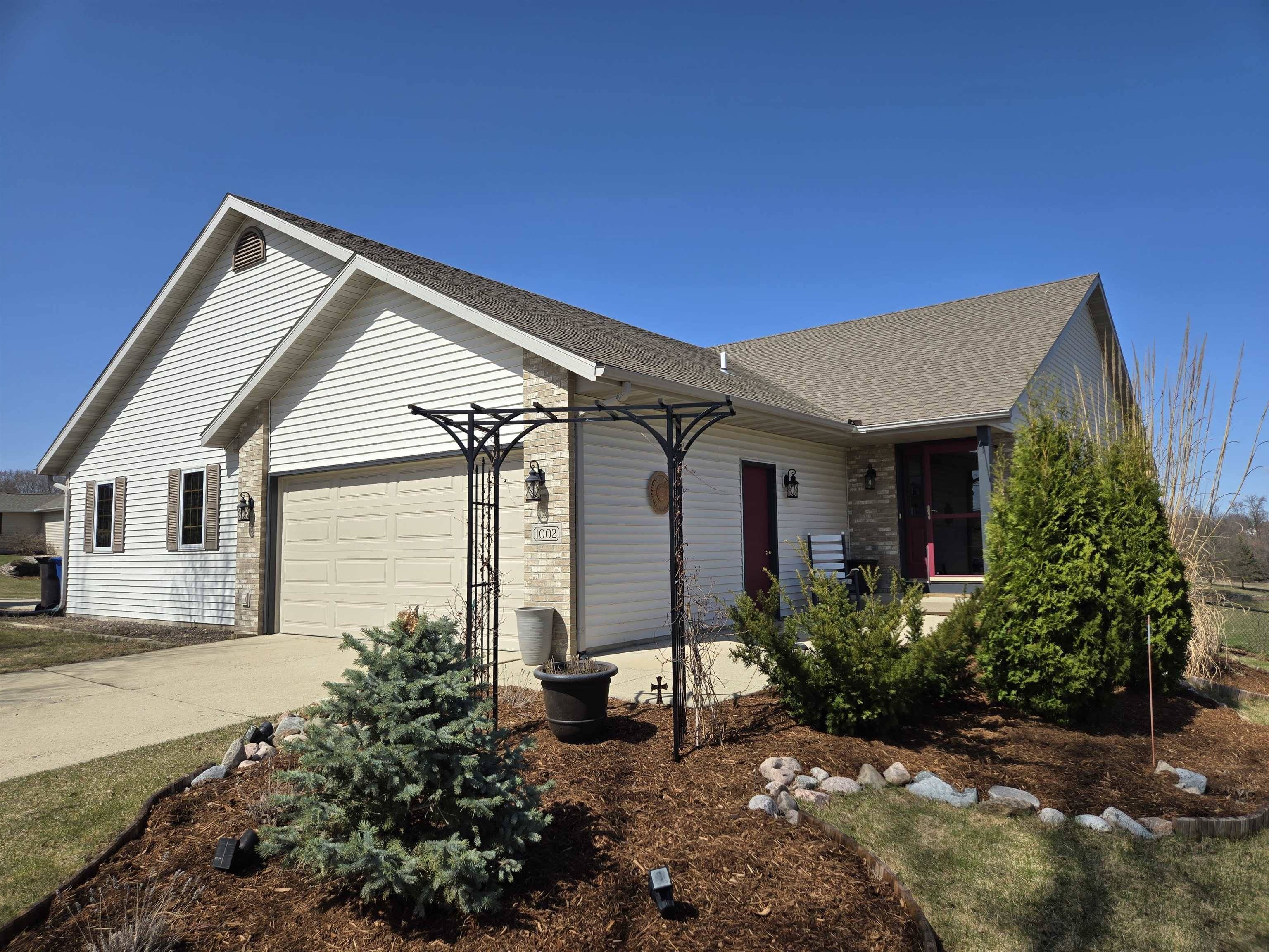 Mount Horeb, WI 53572,1002 E Lincoln Street