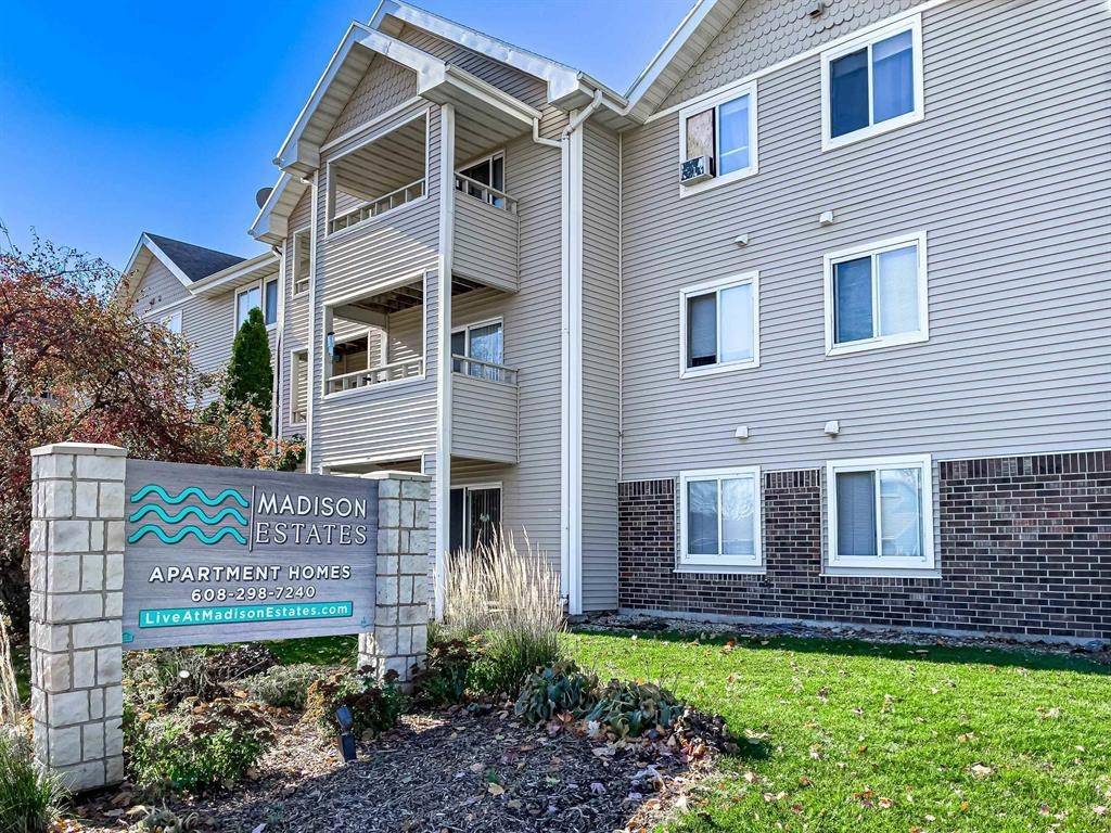 Madison, WI 53719,1124 MORRAINE VIEW Drive #208
