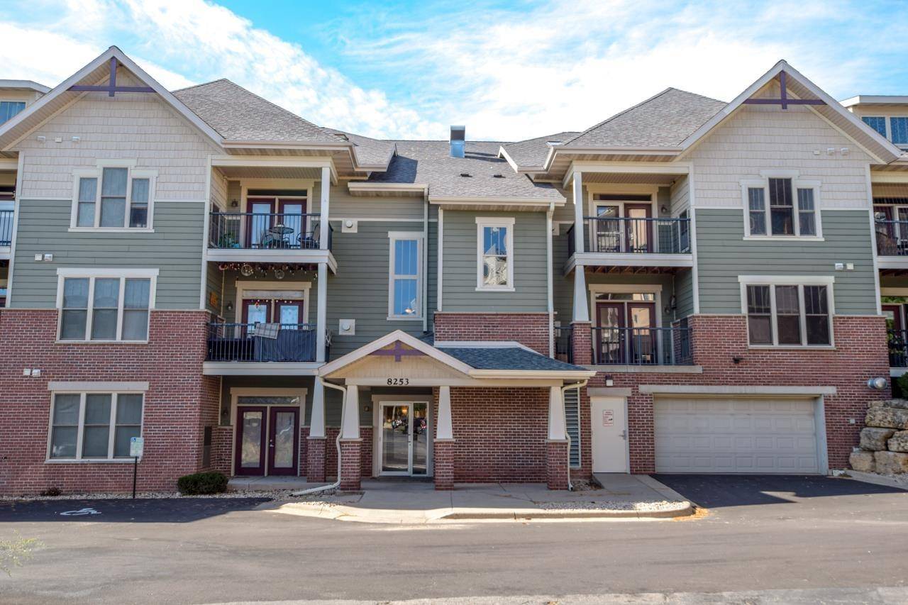 Madison, WI 53719,8253 Mayo Drive #205